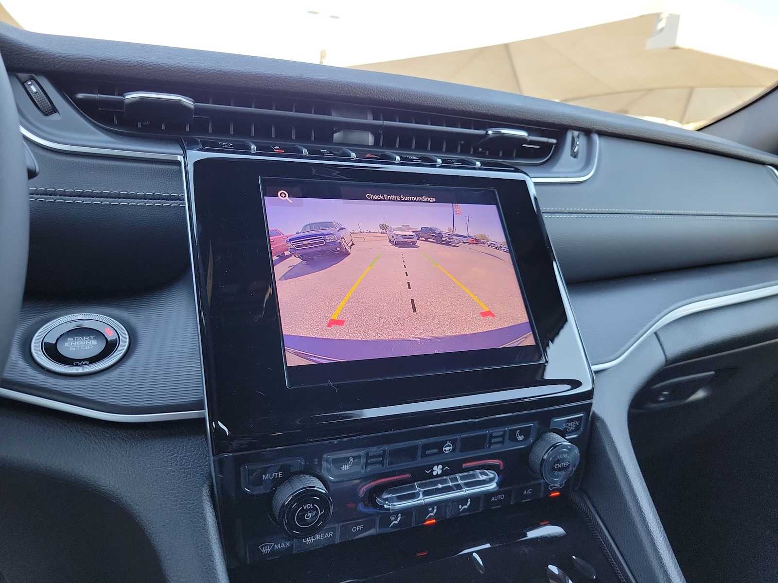 Thumbnail: 2025 Jeep Grand Cherokee - 20