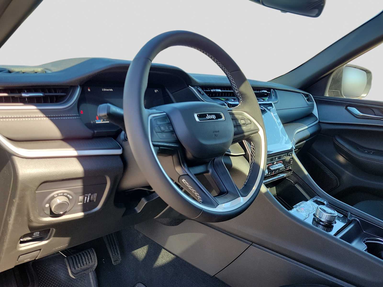 Thumbnail: 2026 Jeep Grand Cherokee - 2