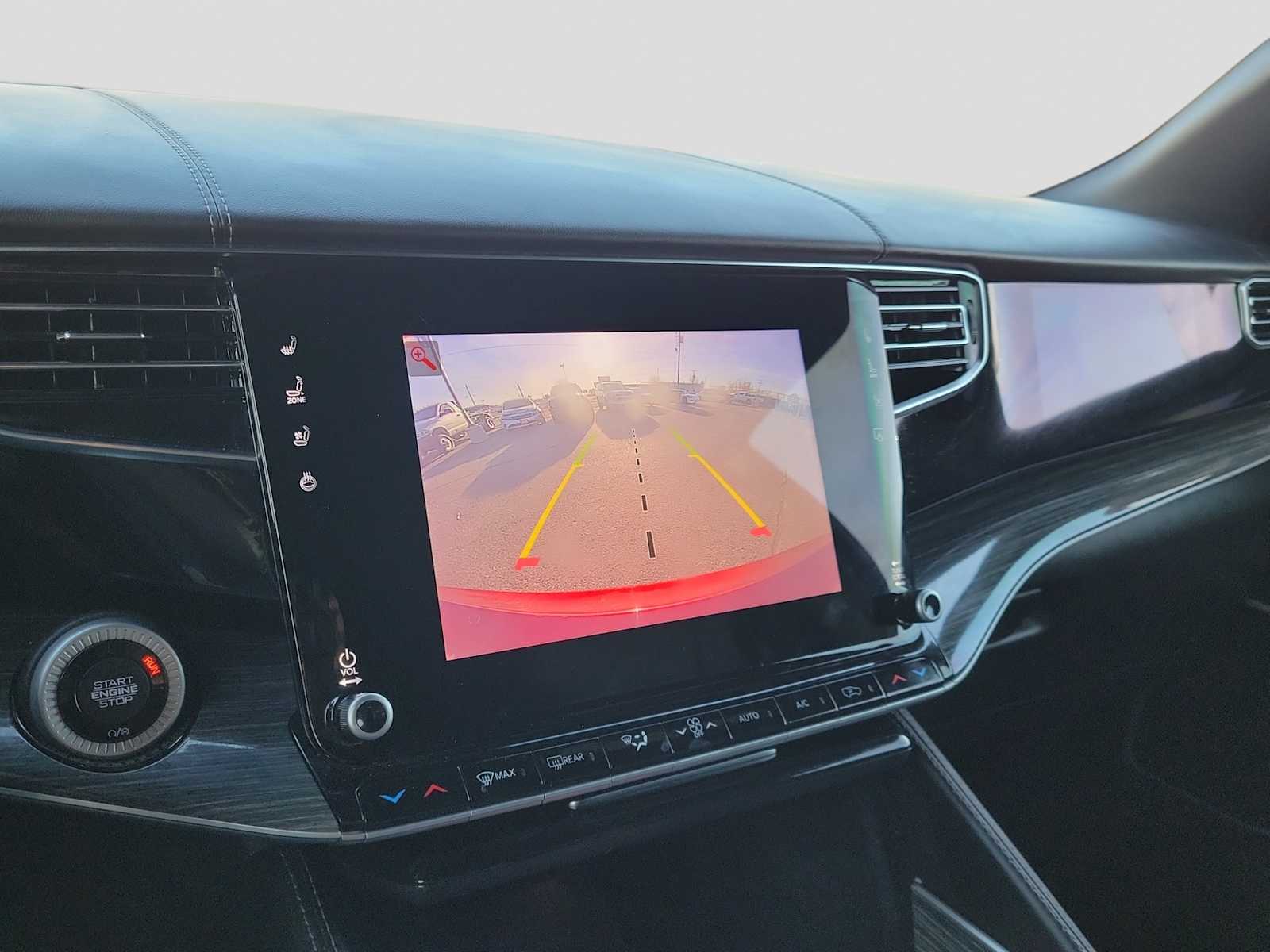 Thumbnail: 2022 Jeep Wagoneer - 20