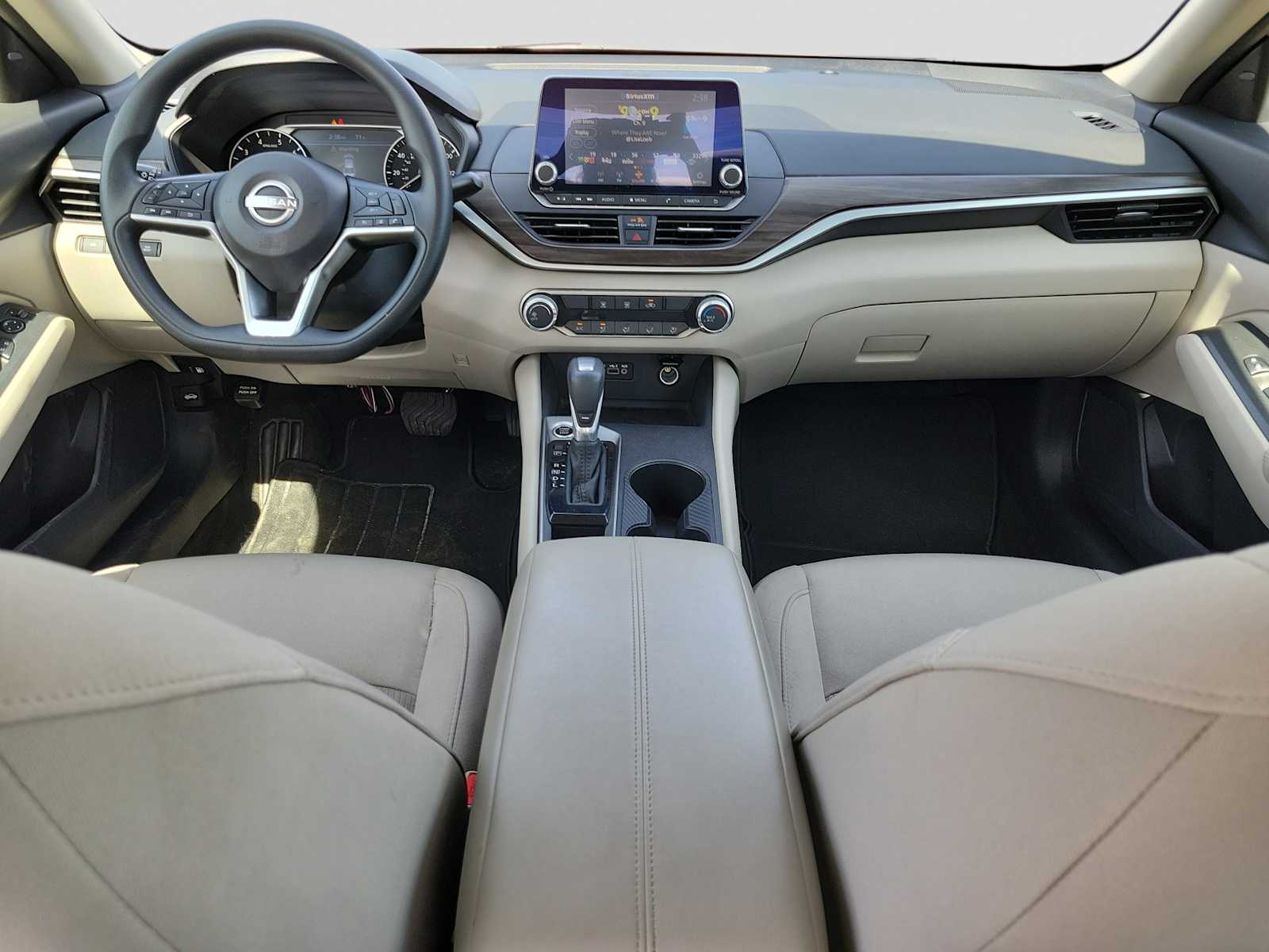 Thumbnail: 2025 Nissan Altima - 10