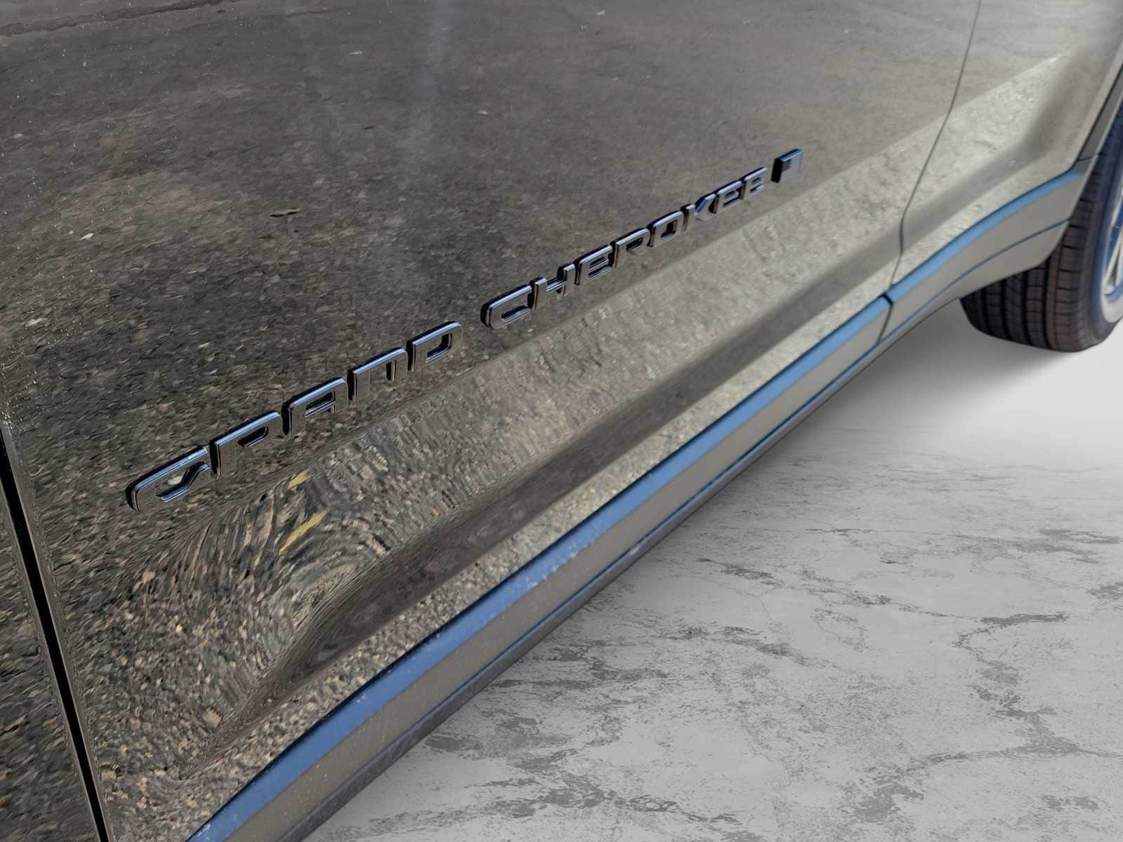 Thumbnail: 2026 Jeep Grand Cherokee - 7