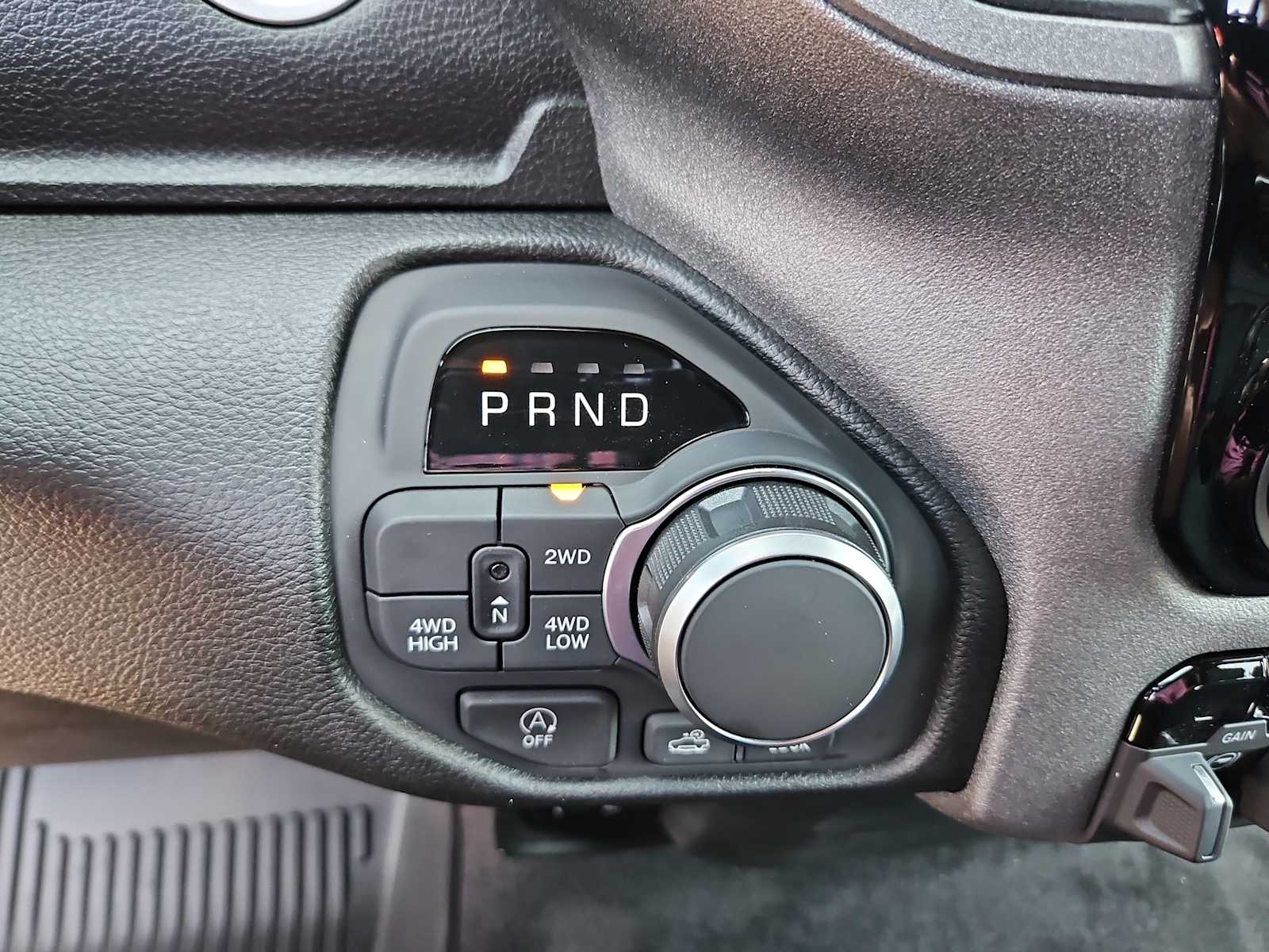 Thumbnail: 2026 RAM 1500 - 13