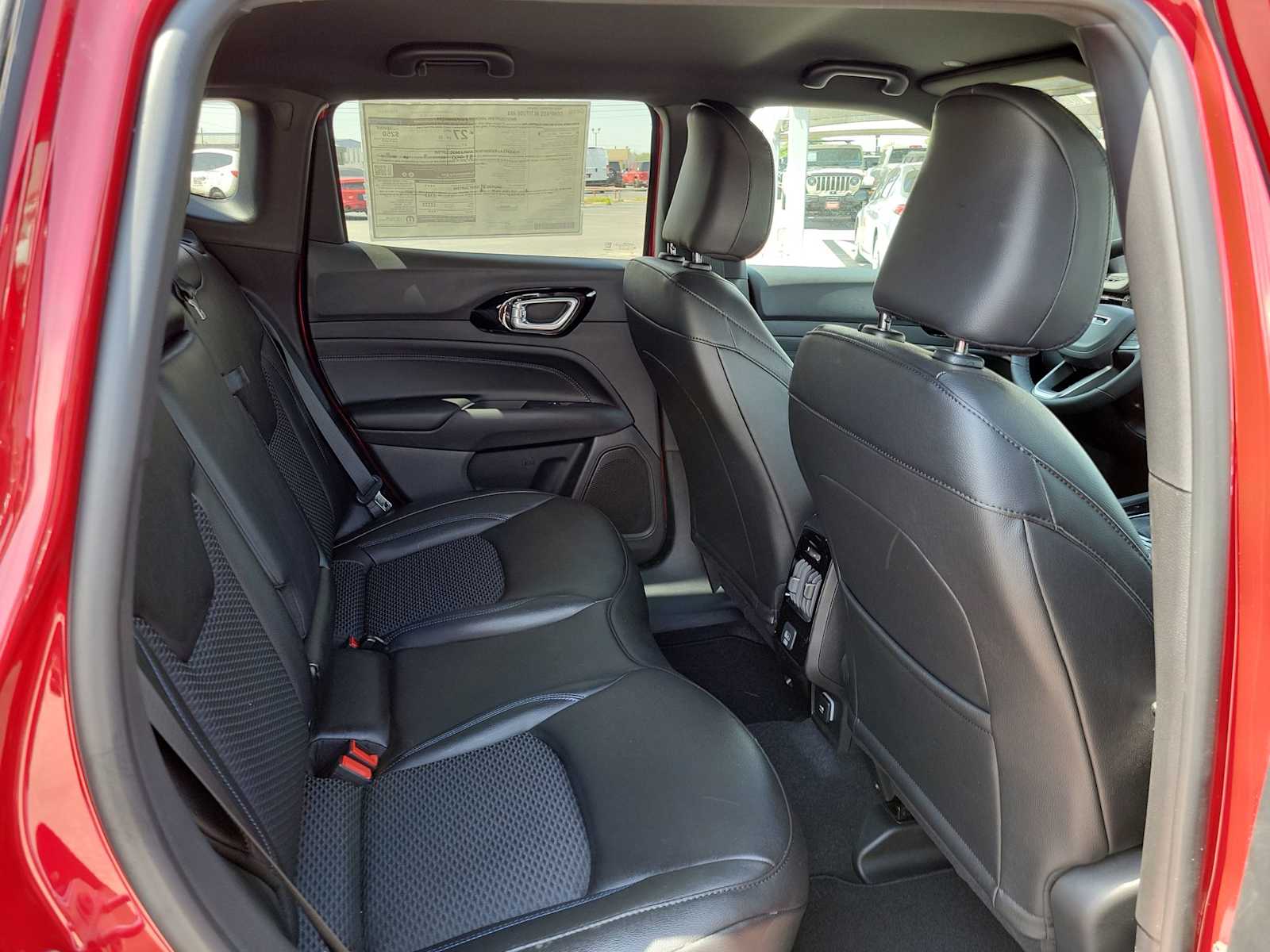 2025 Jeep Compass Latitude 13