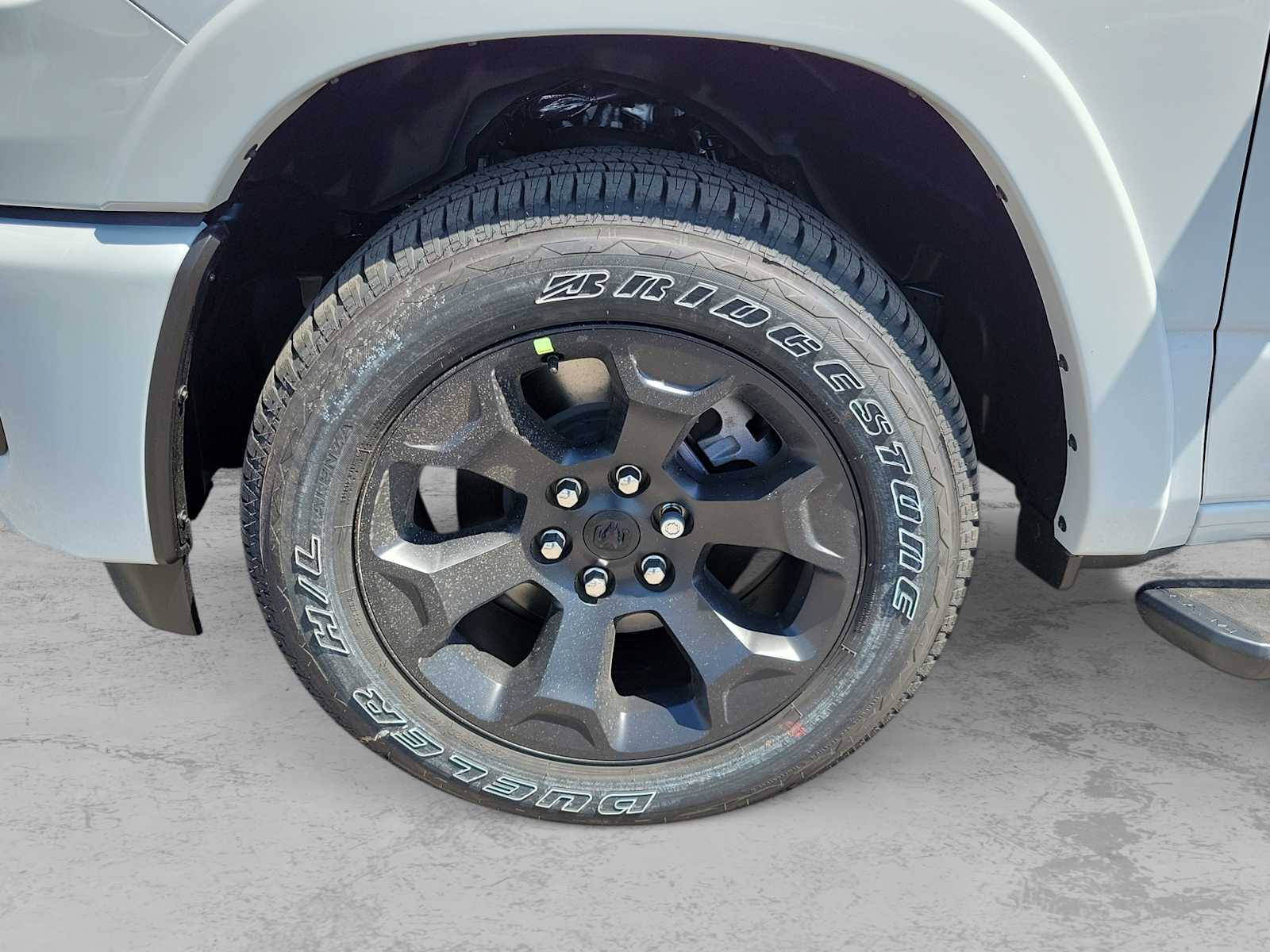 Thumbnail: 2026 RAM 1500 - 8