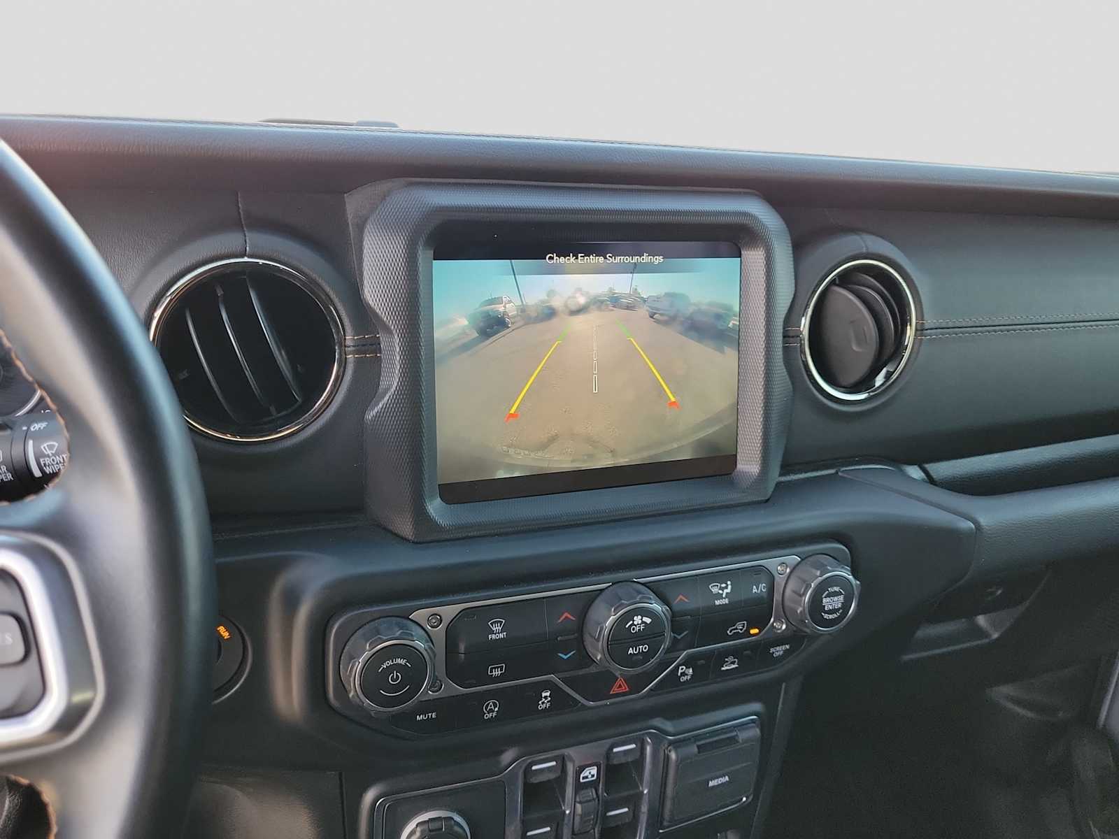 Thumbnail: 2021 Jeep Wrangler - 20