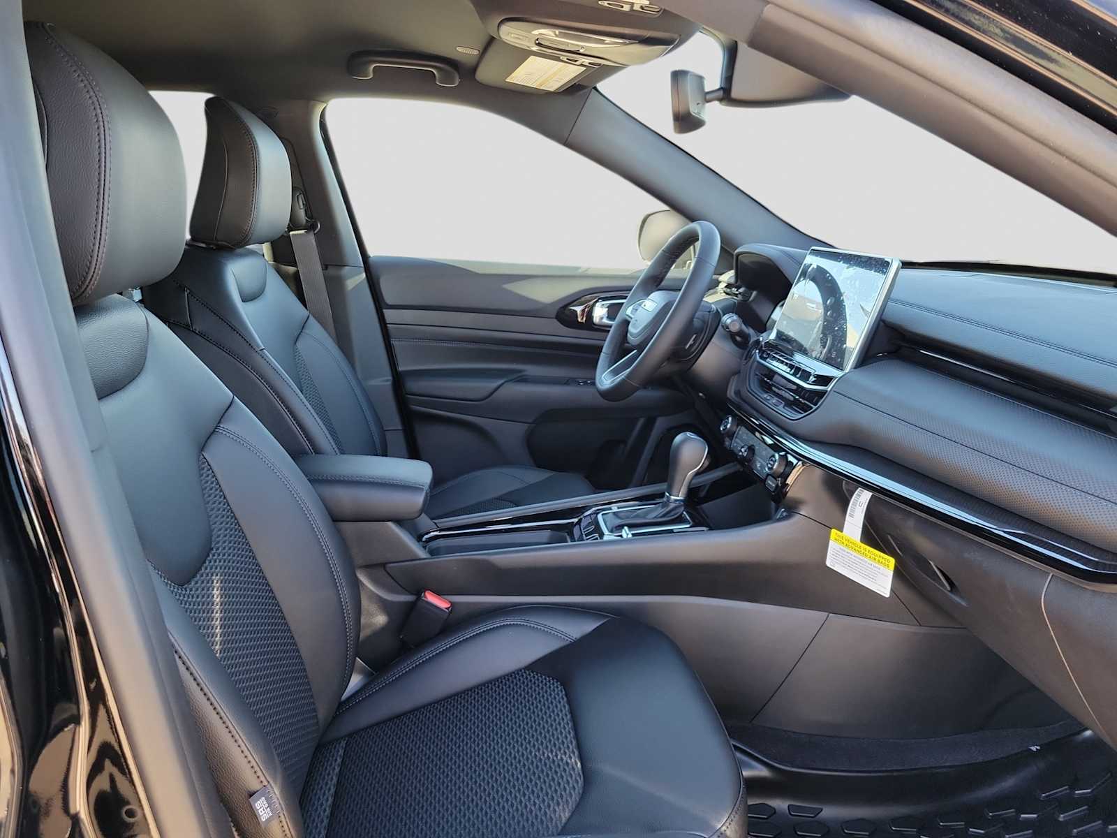 Thumbnail: 2026 Jeep Compass - 14