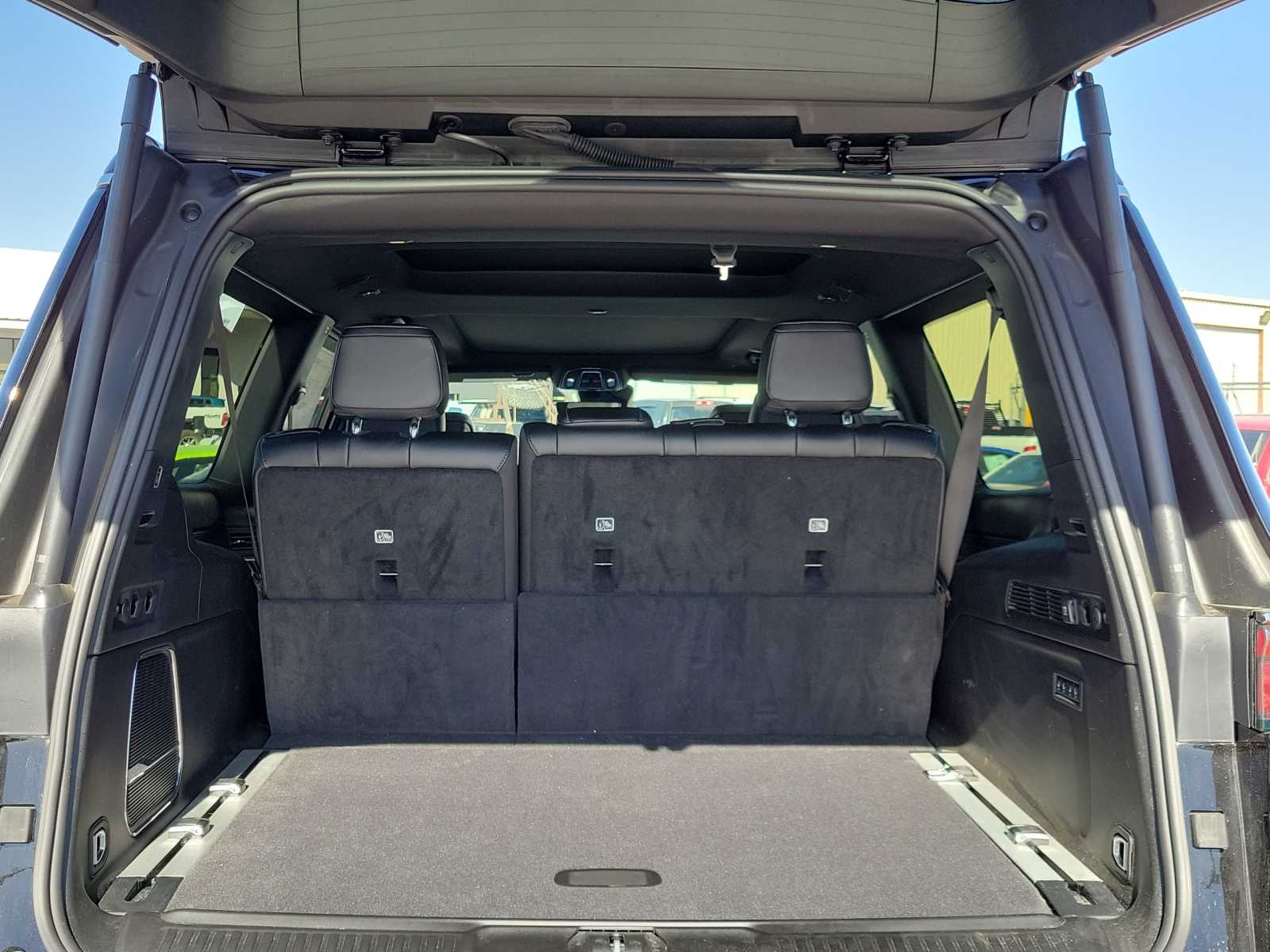 Thumbnail: 2024 Jeep Wagoneer - 19