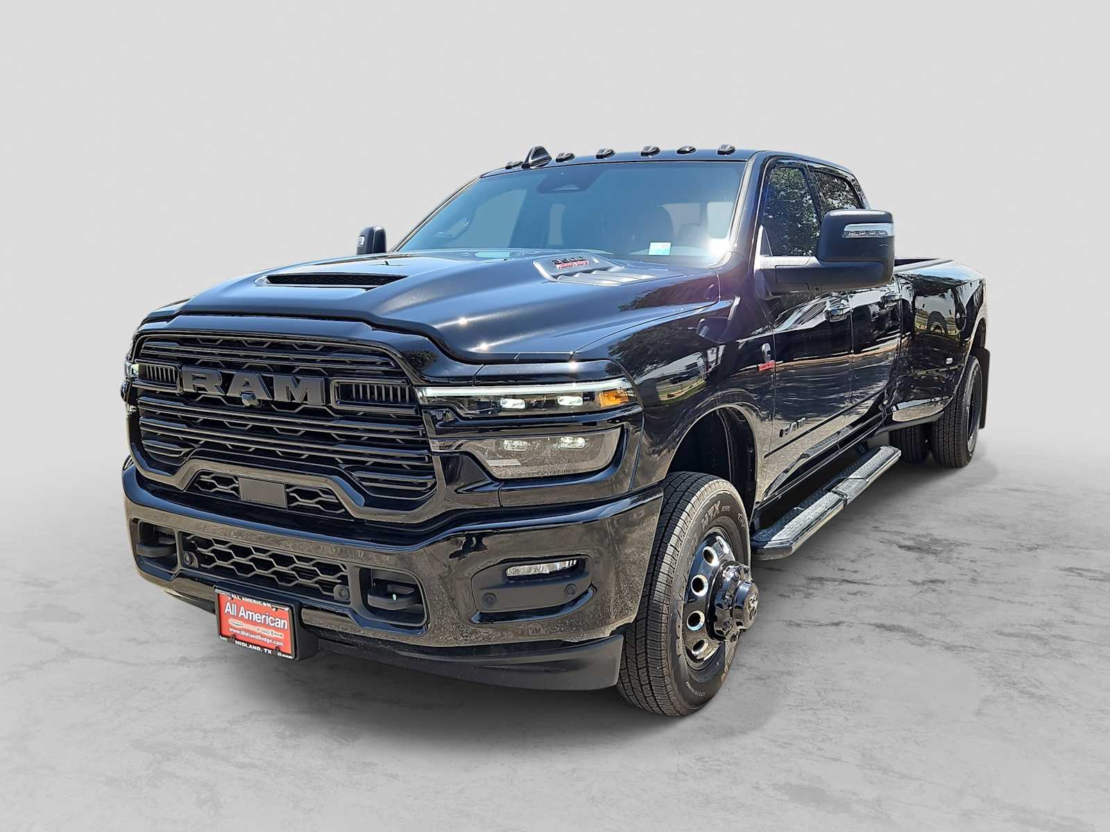 2026 Ram 3500 LARAMIE CREW CAB 4X4 8' BOX Pickup Midland, TX