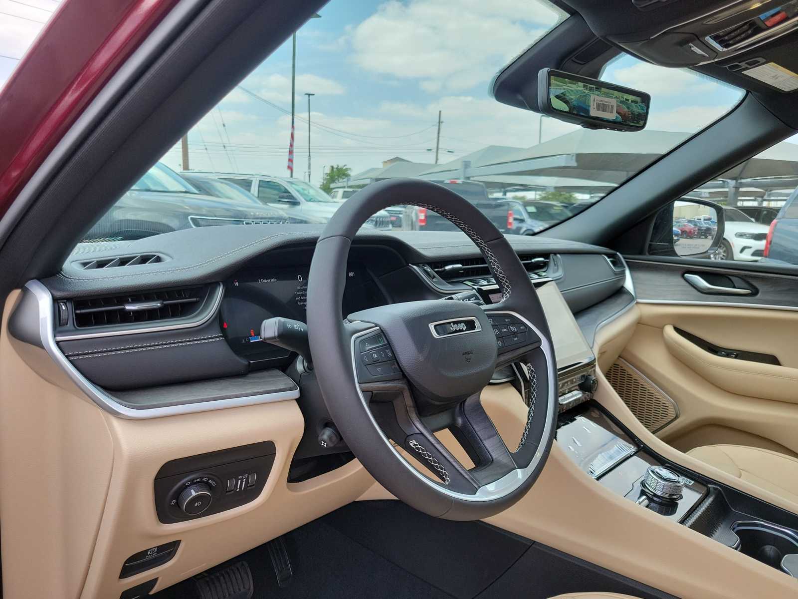 Thumbnail: 2024 Jeep Grand Cherokee - 6