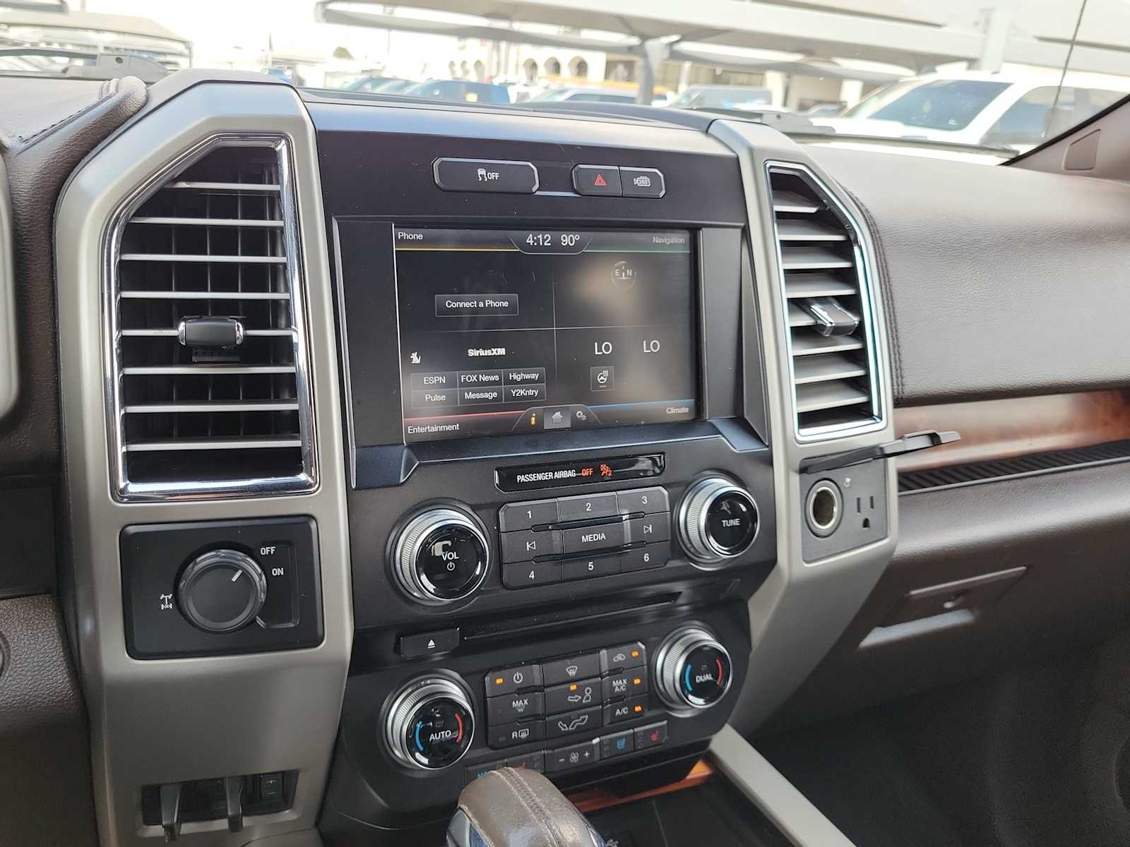 Thumbnail: 2015 Ford F-150 - 21