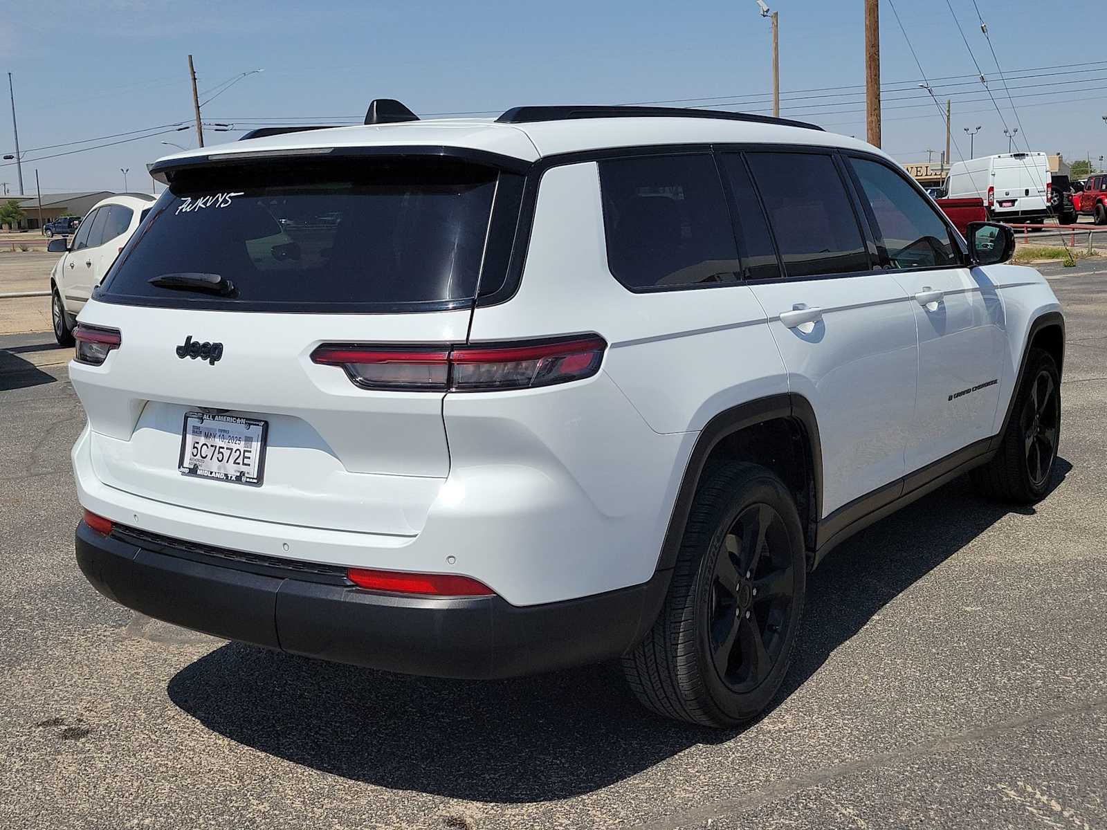 Thumbnail: 2023 Jeep Grand Cherokee L - 6