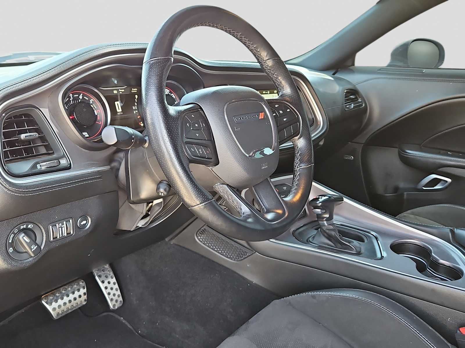 Thumbnail: 2022 Dodge Challenger - 2