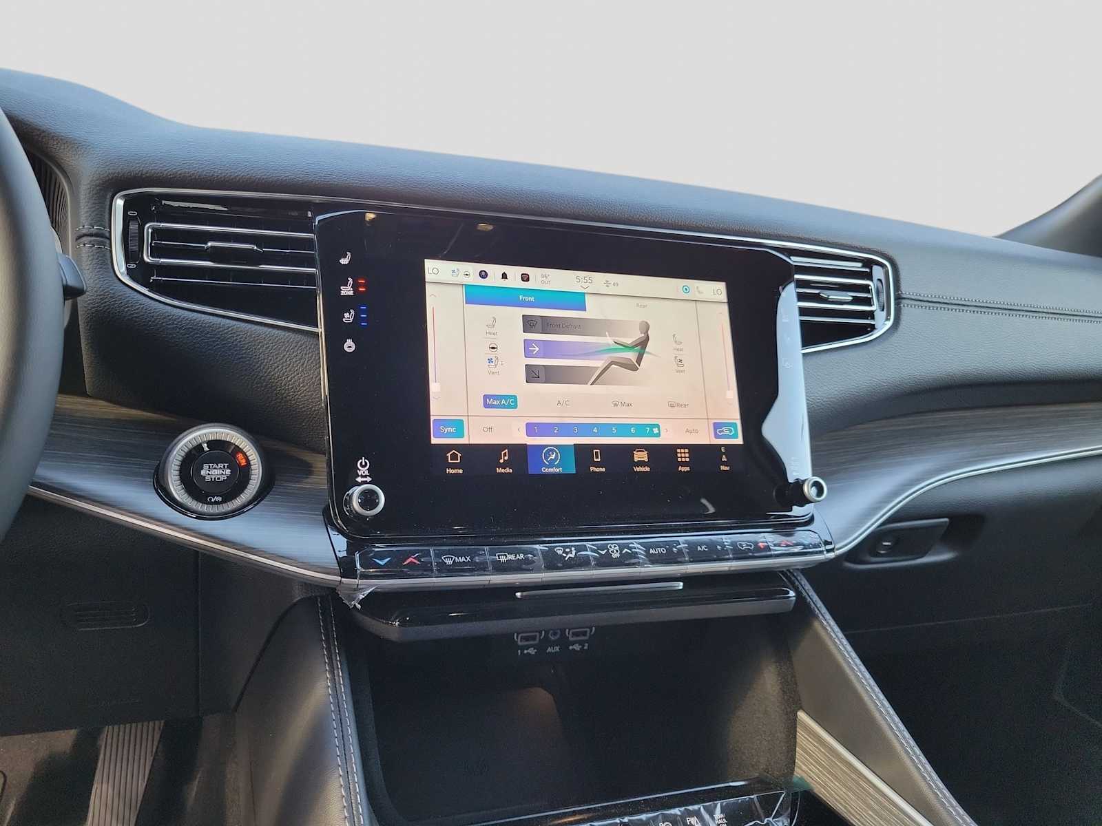 Thumbnail: 2024 Jeep Wagoneer - 21