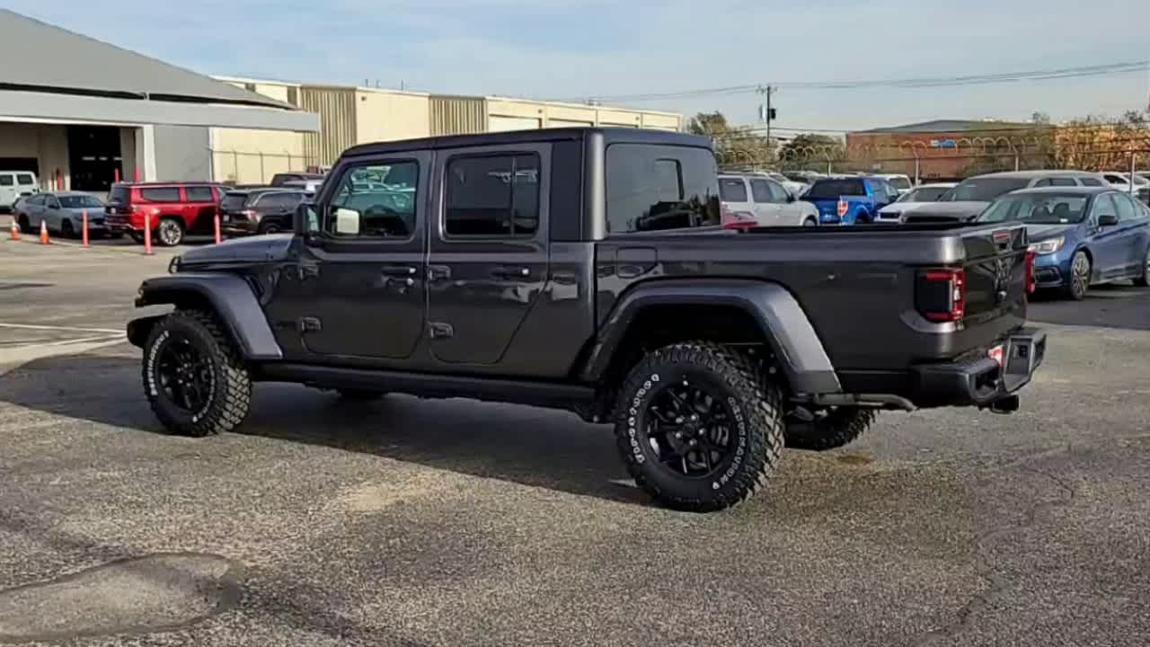 Thumbnail: 2026 Jeep Gladiator - 5