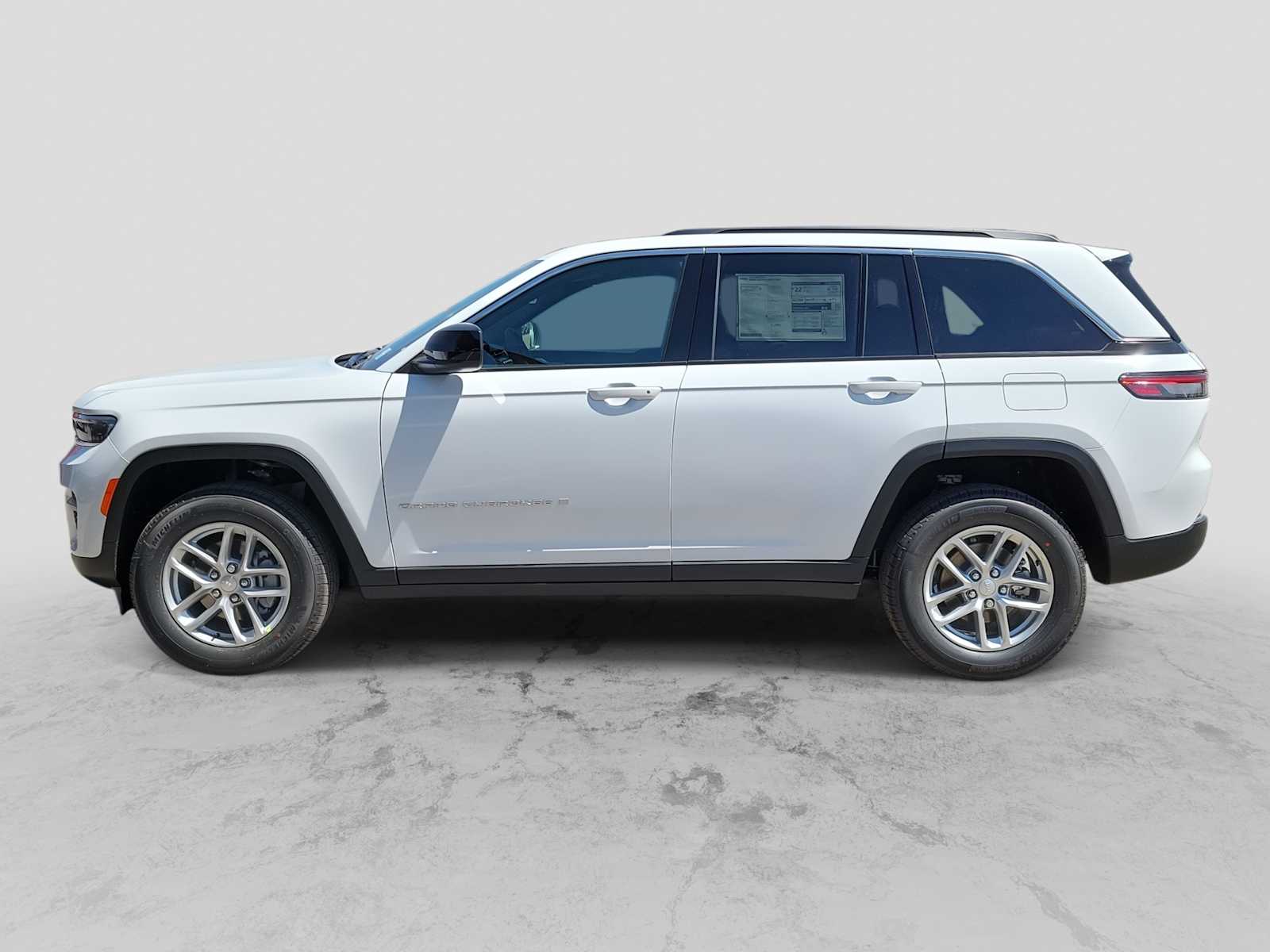 Thumbnail: 2026 Jeep Grand Cherokee - 3