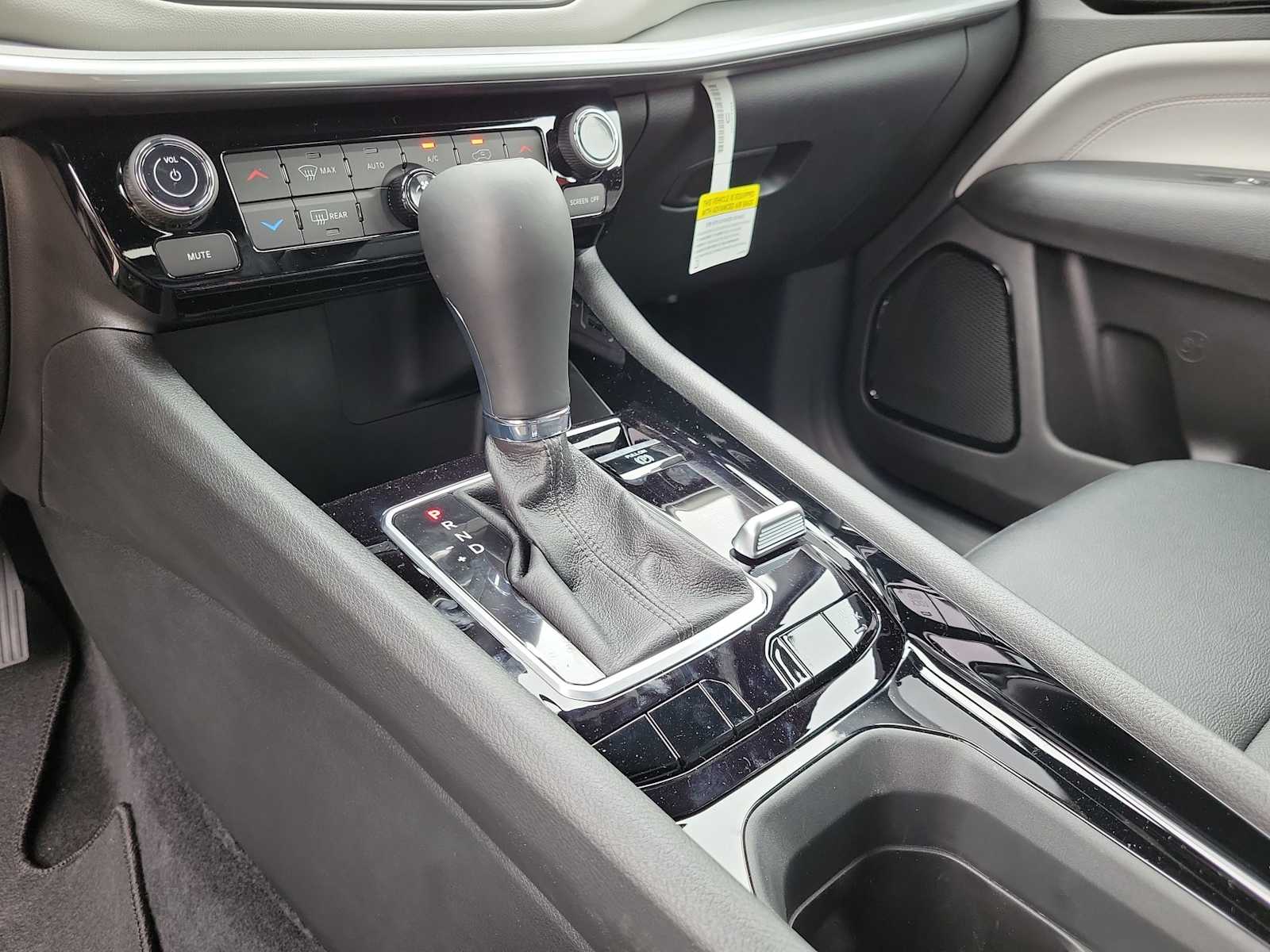 Thumbnail: 2026 Jeep Compass - 17