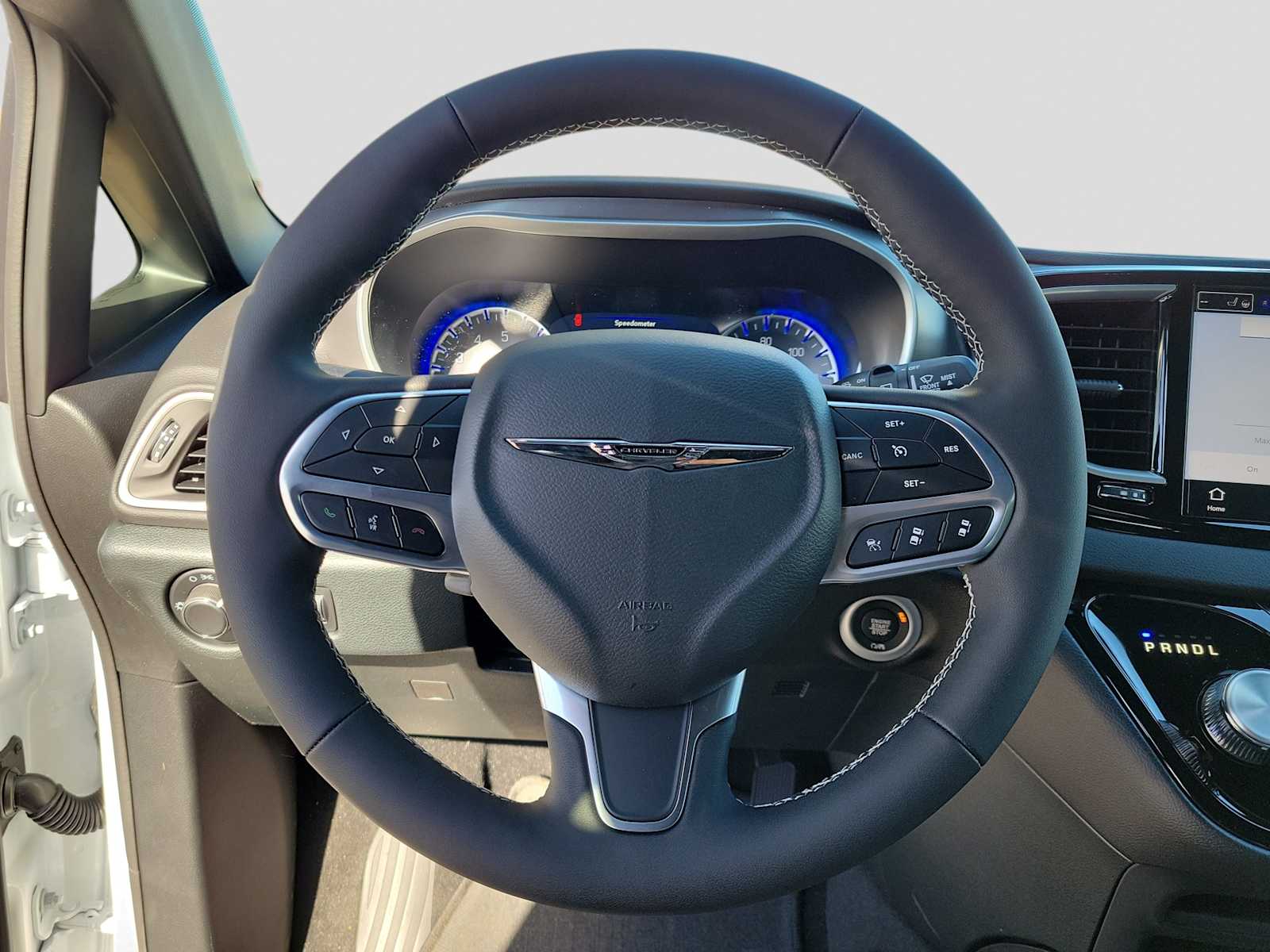 Thumbnail: 2026 Chrysler Voyager - 15