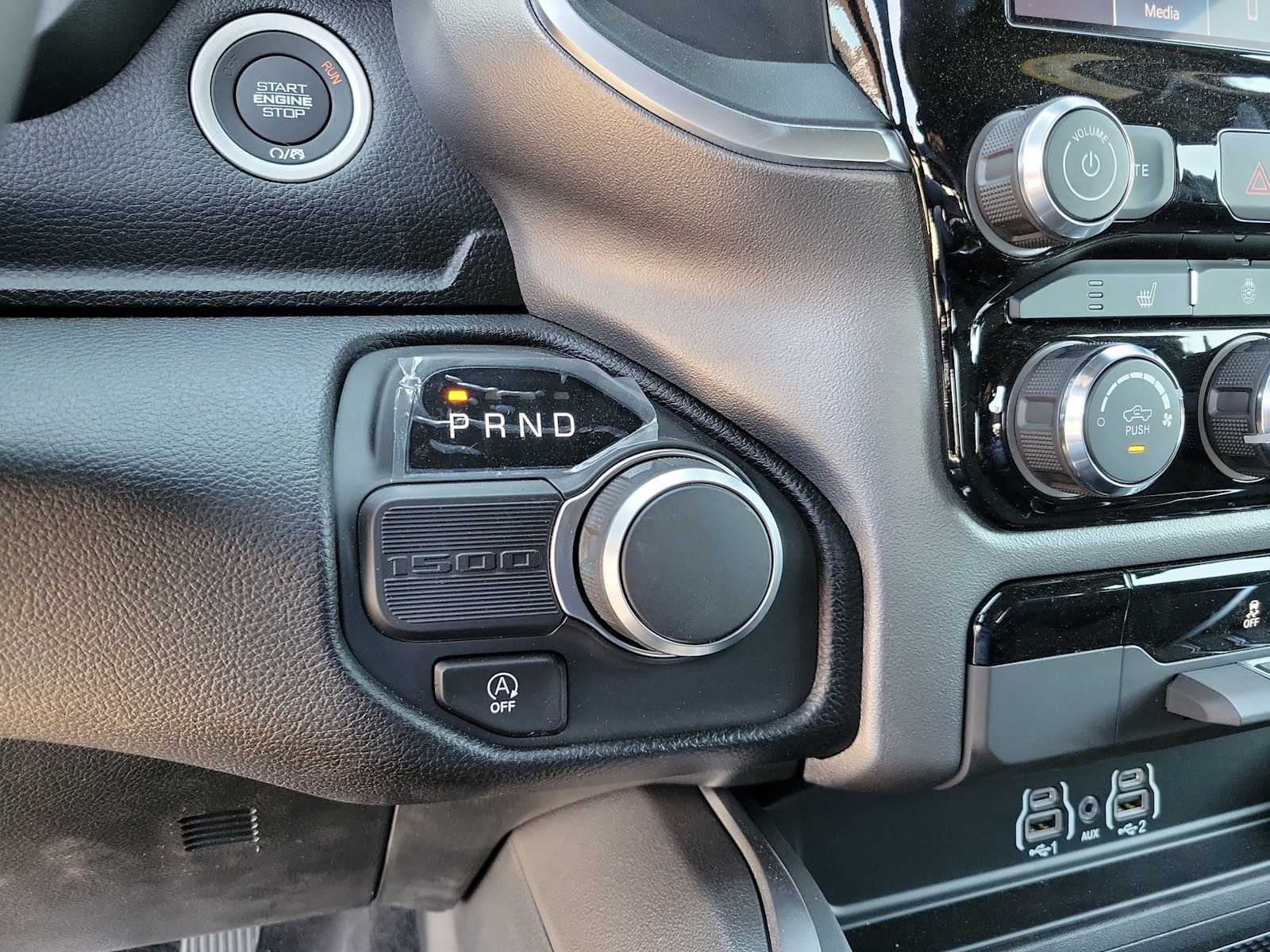 Thumbnail: 2026 RAM 1500 - 17