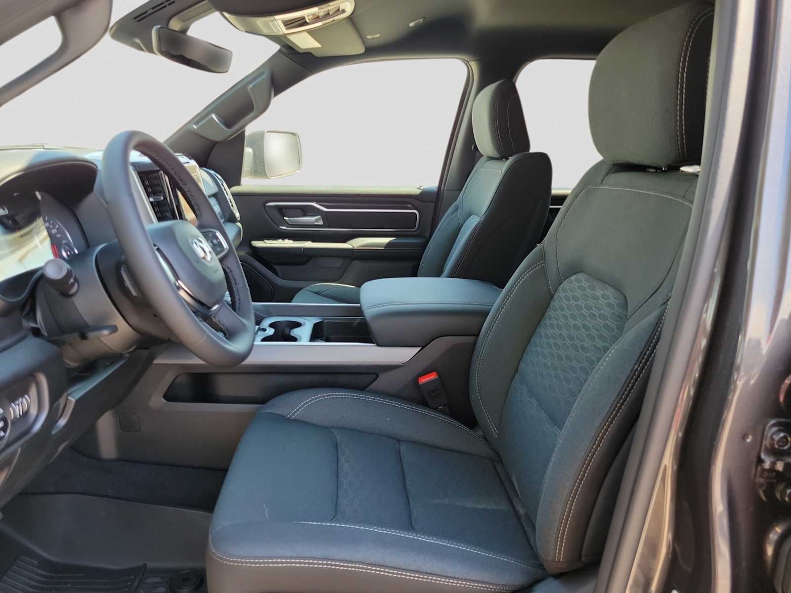 Thumbnail: 2026 RAM 1500 - 11