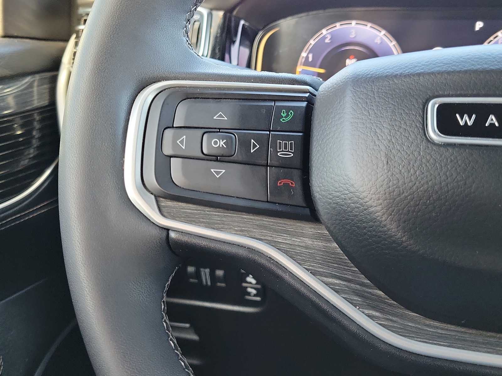 Thumbnail: 2022 Jeep Wagoneer - 19