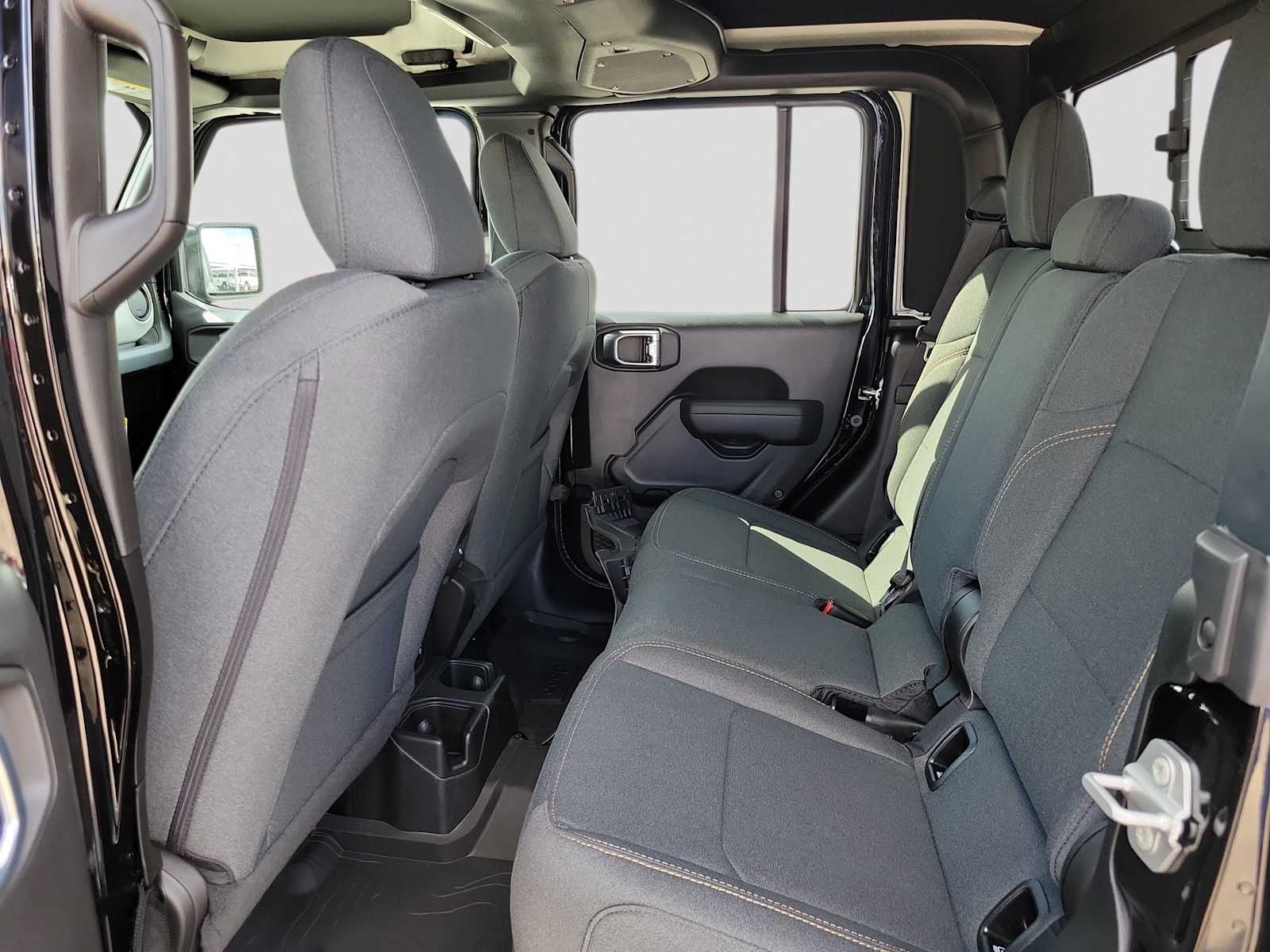 Thumbnail: 2025 Jeep Gladiator - 12