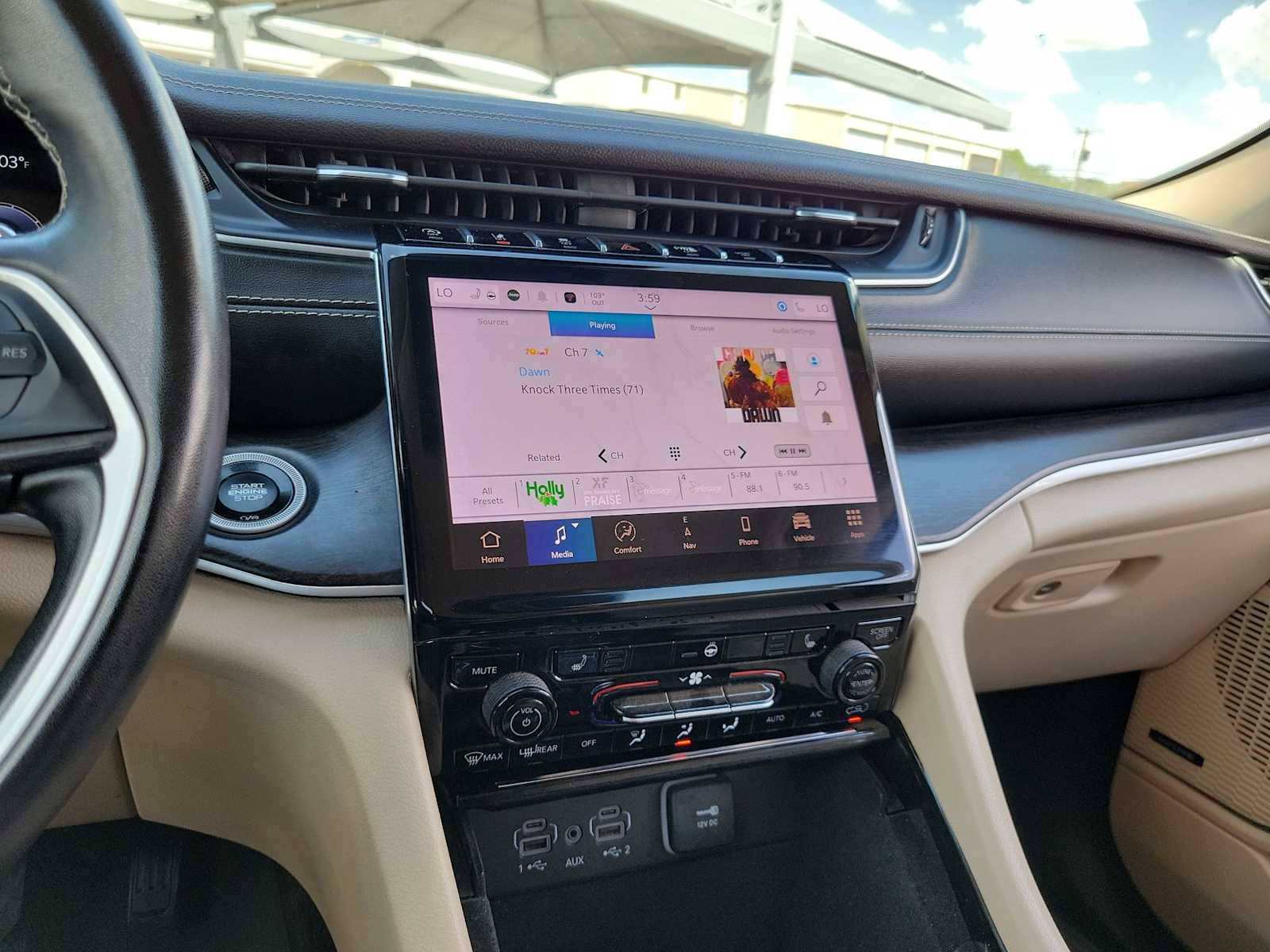 Thumbnail: 2022 Jeep Grand Cherokee - 21