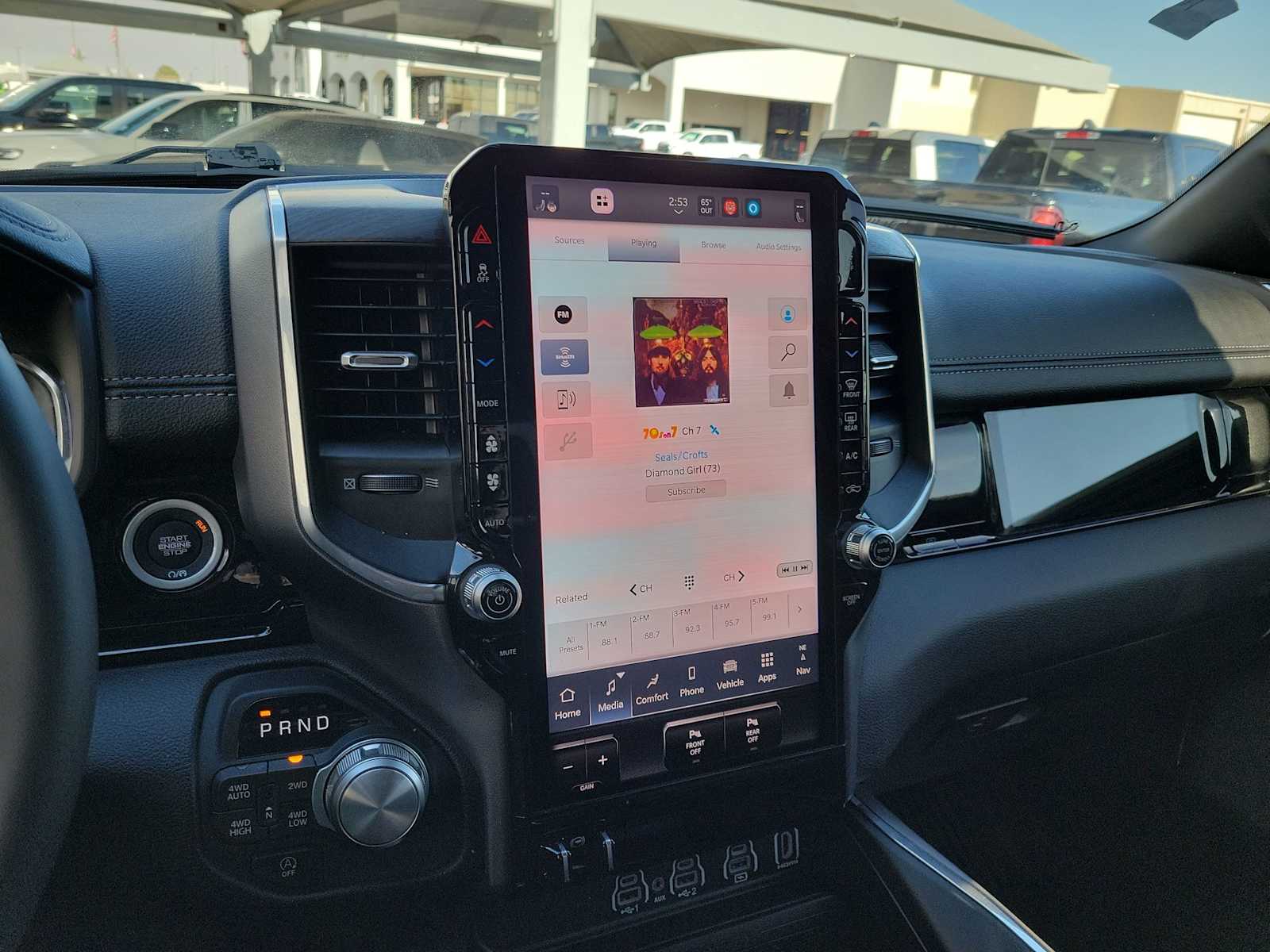 Thumbnail: 2025 RAM 1500 - 21