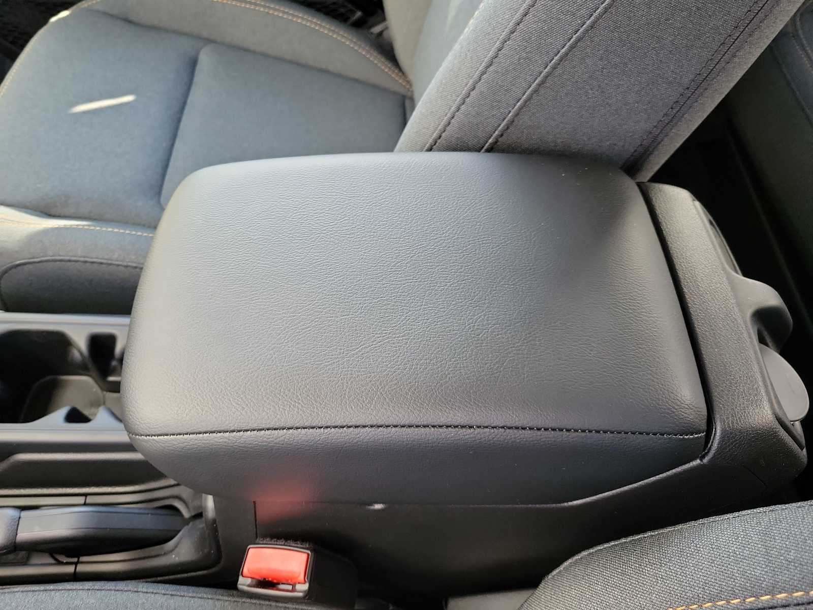 Thumbnail: 2025 Jeep Gladiator - 16