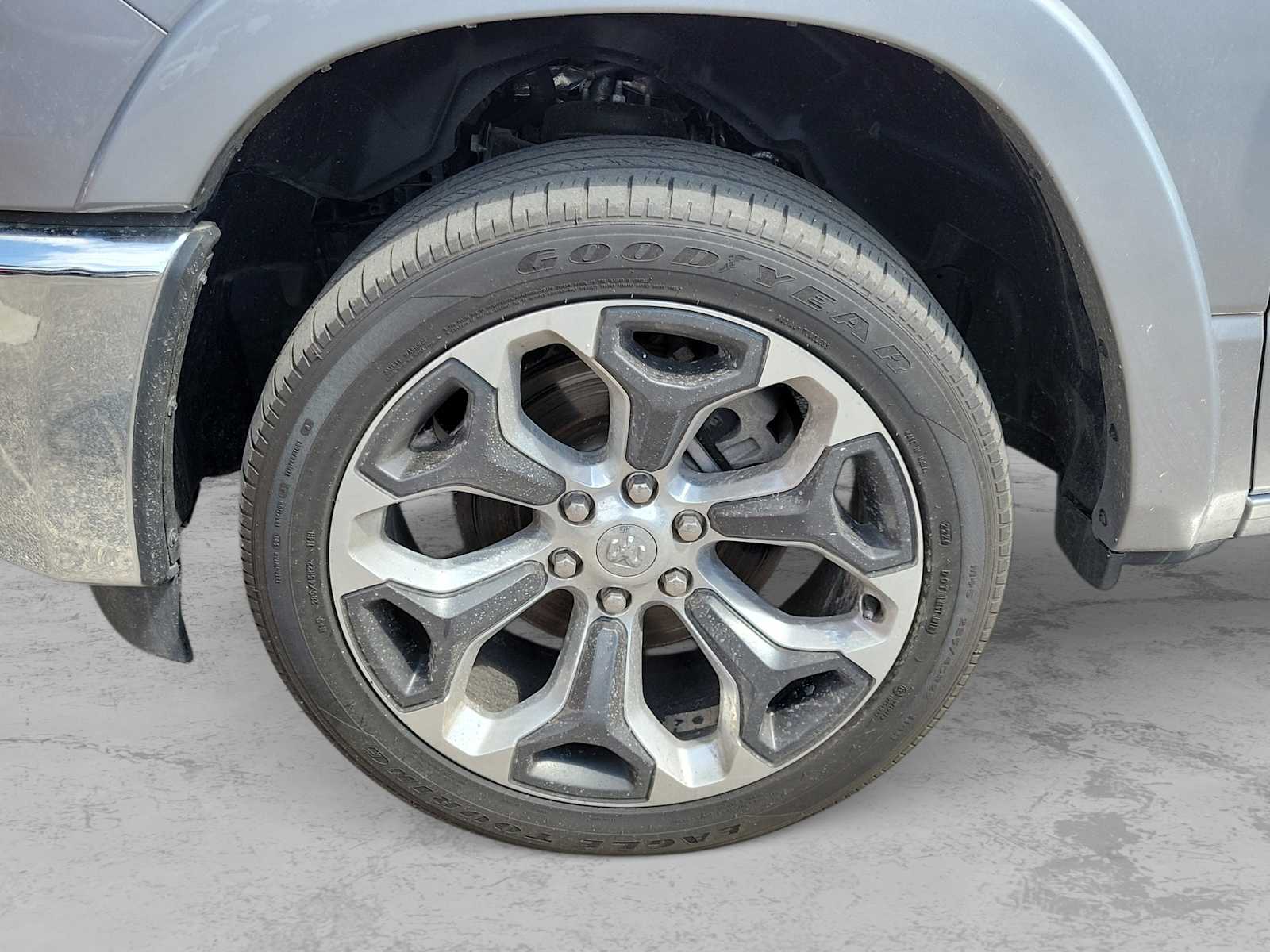 Thumbnail: 2025 RAM 1500 - 8