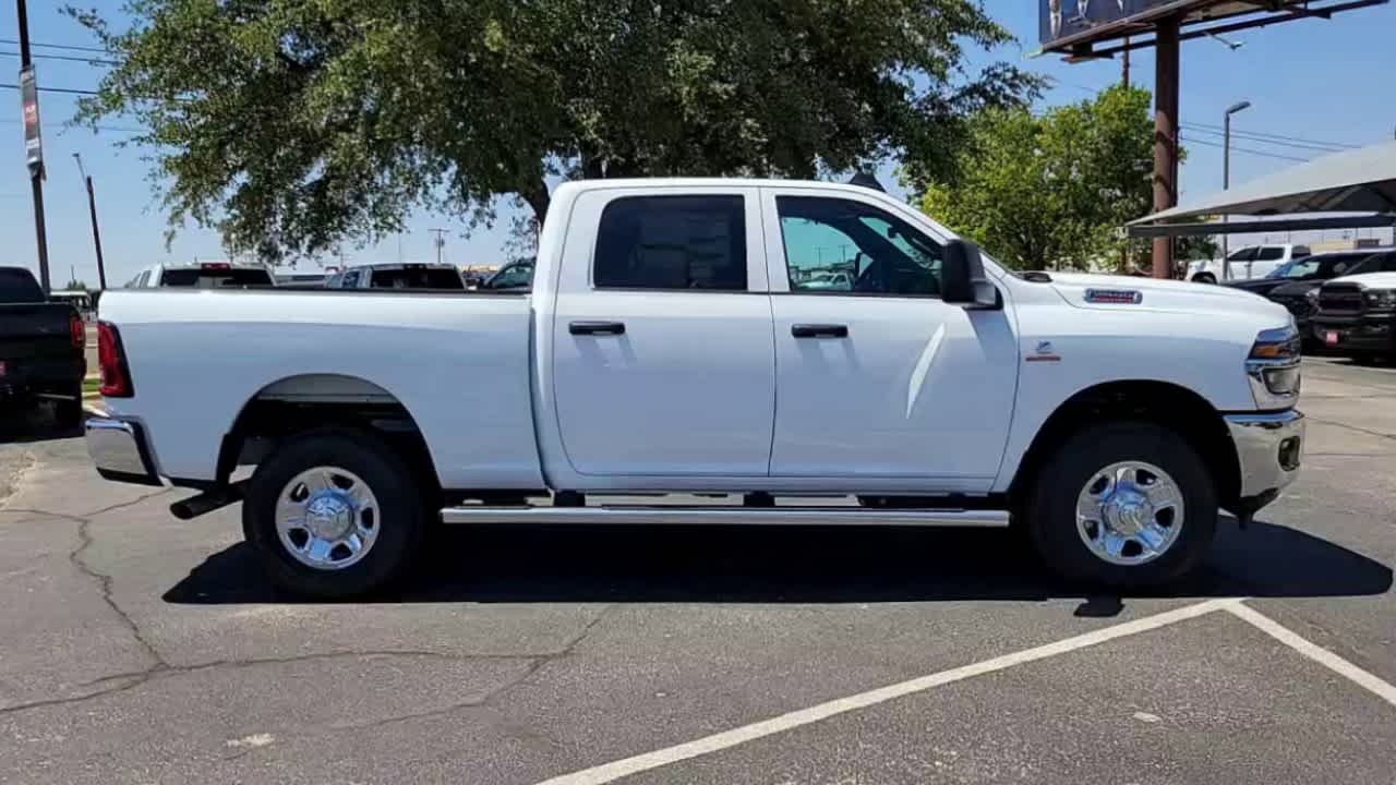 2025 RAM 2500 Tradesman - Photo 9