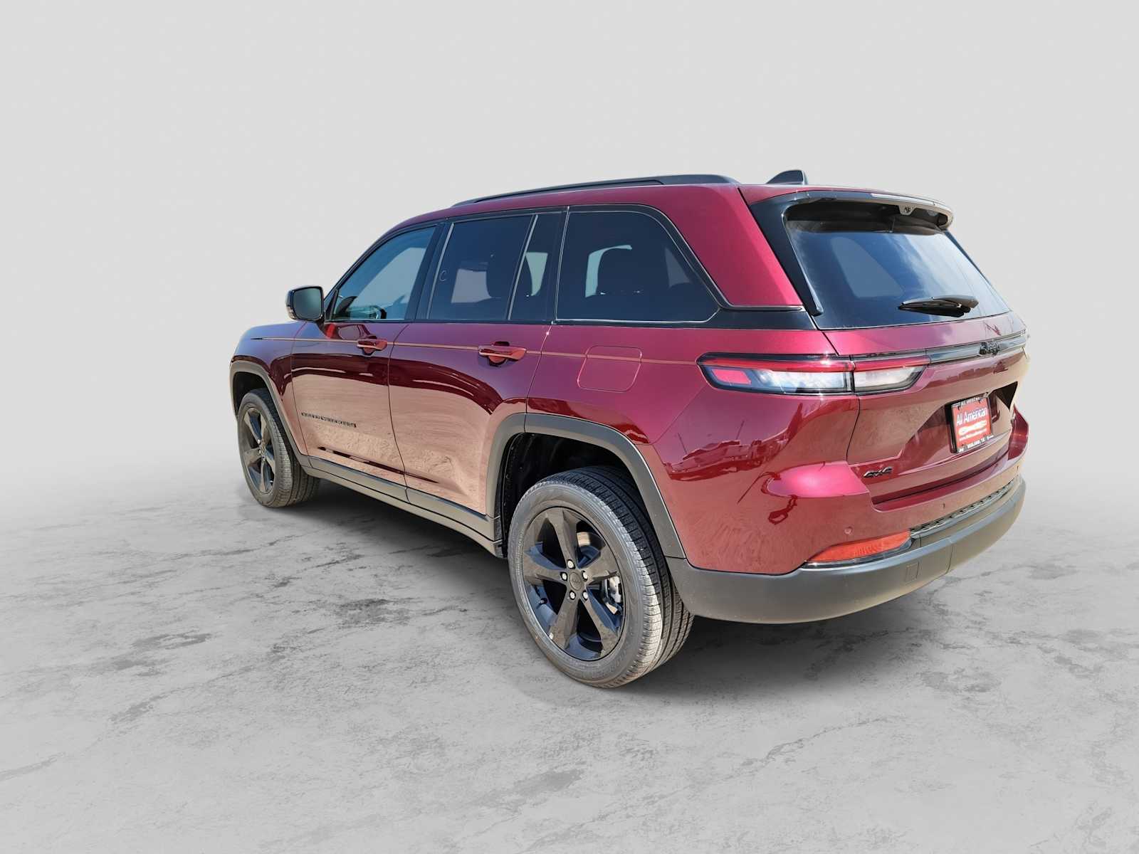 Thumbnail: 2024 Jeep Grand Cherokee - 4