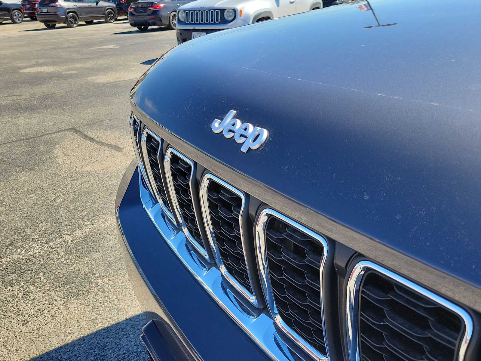 Thumbnail: 2025 Jeep Grand Cherokee - 9