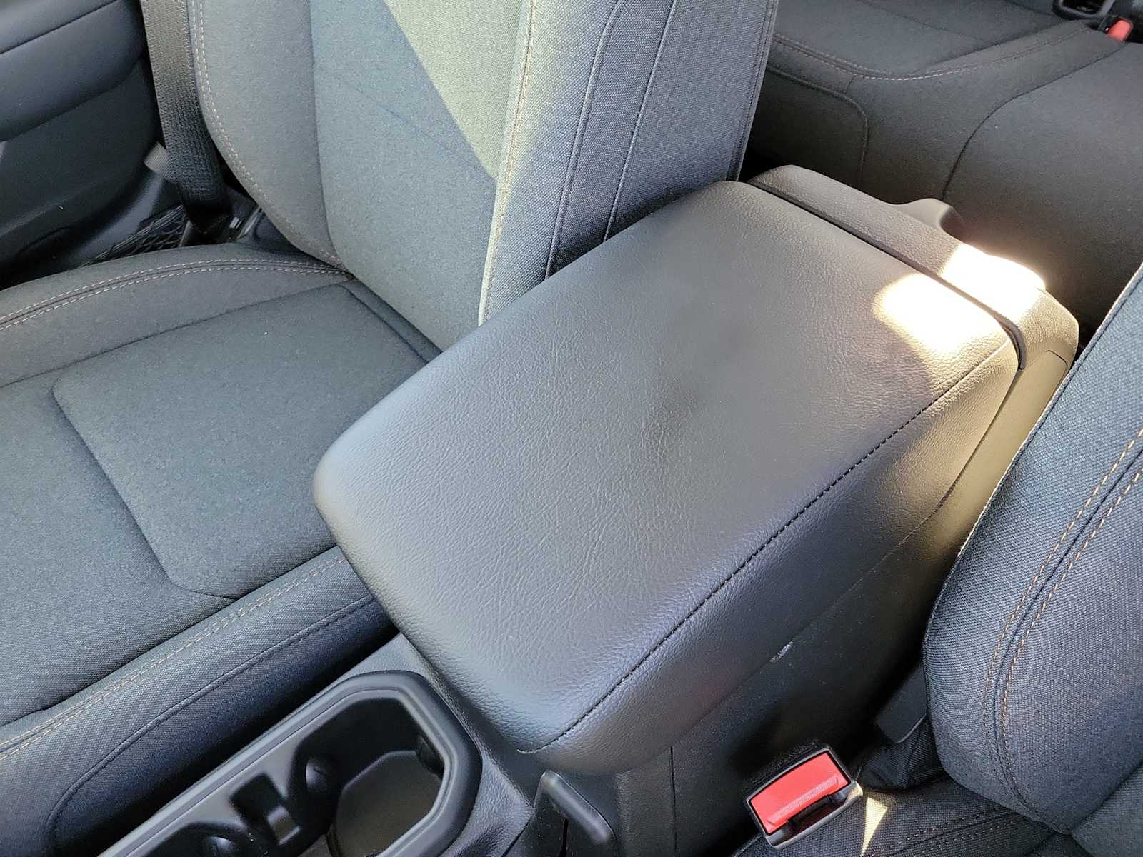 Thumbnail: 2026 Jeep Gladiator - 16