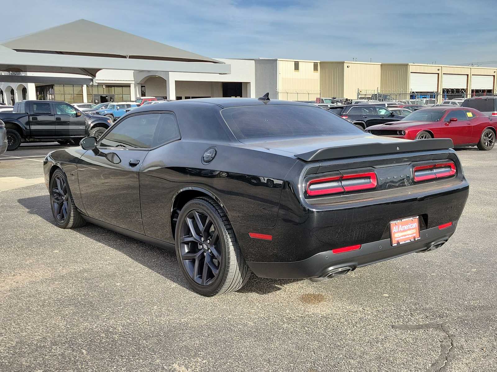 2023 Dodge Challenger R/T photo 4
