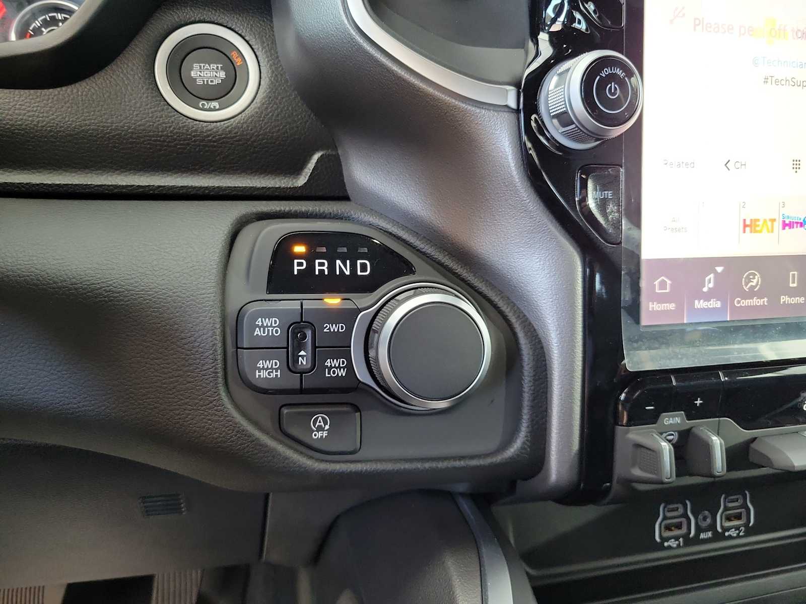 Thumbnail: 2026 RAM 1500 - 17