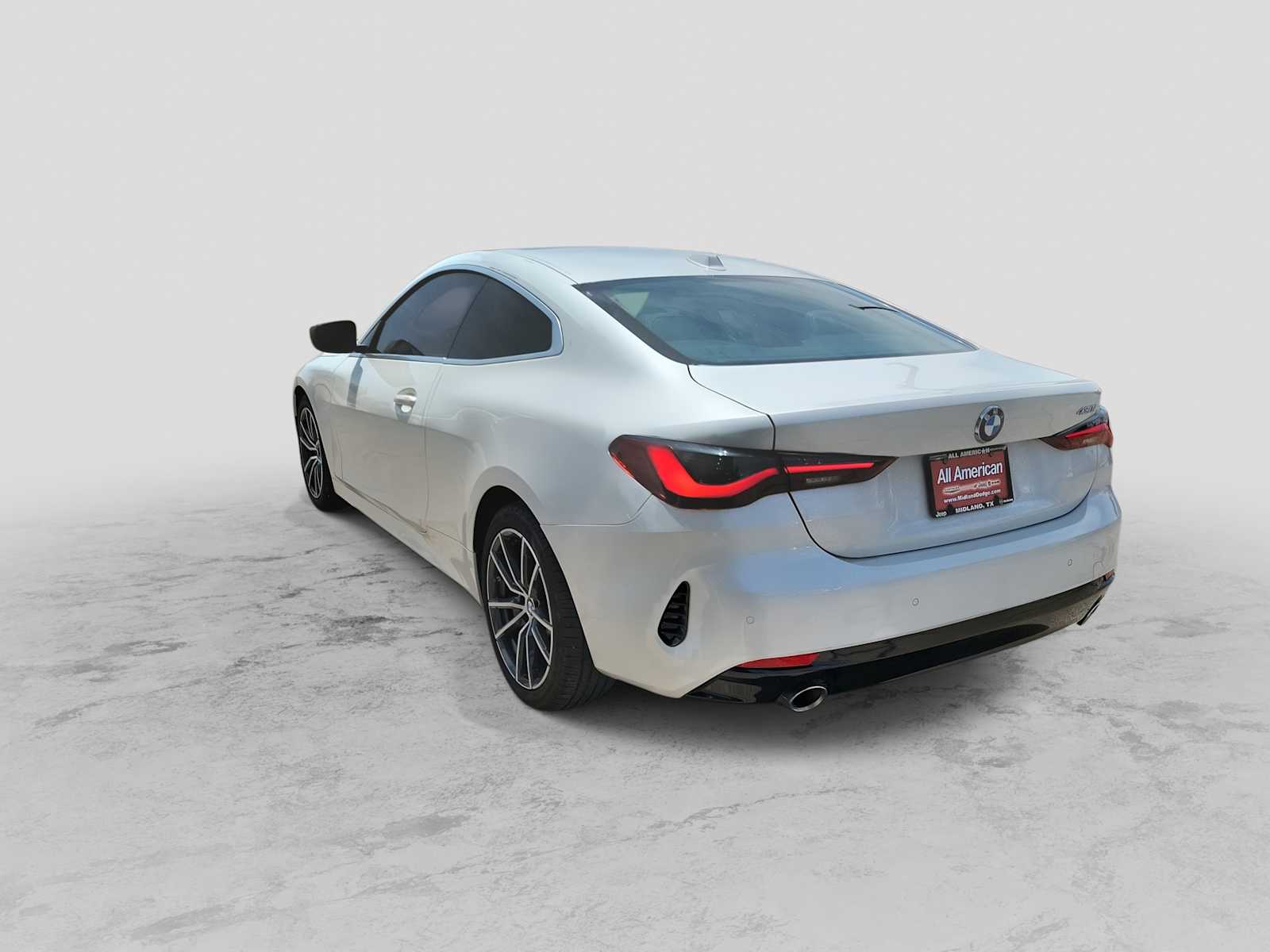 Thumbnail: 2025 BMW 4 Series - 4