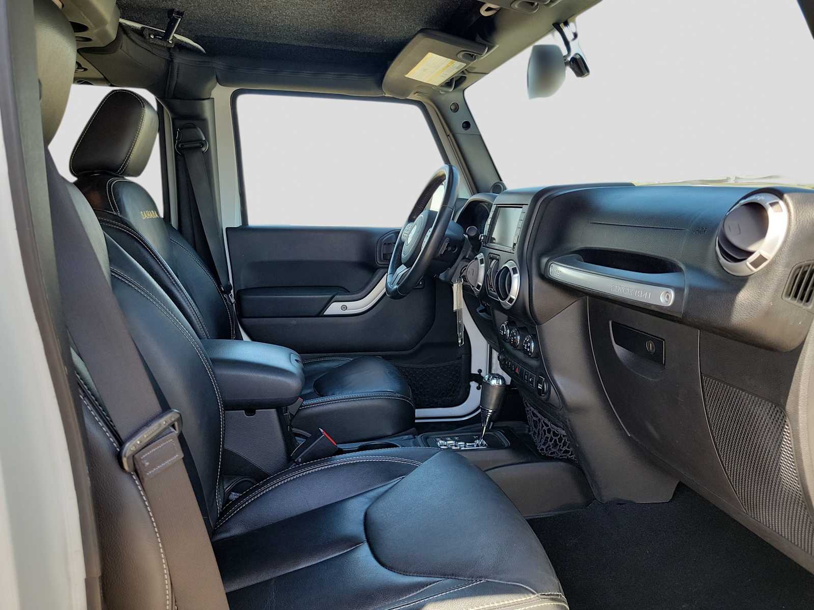 Thumbnail: 2014 Jeep Wrangler - 14