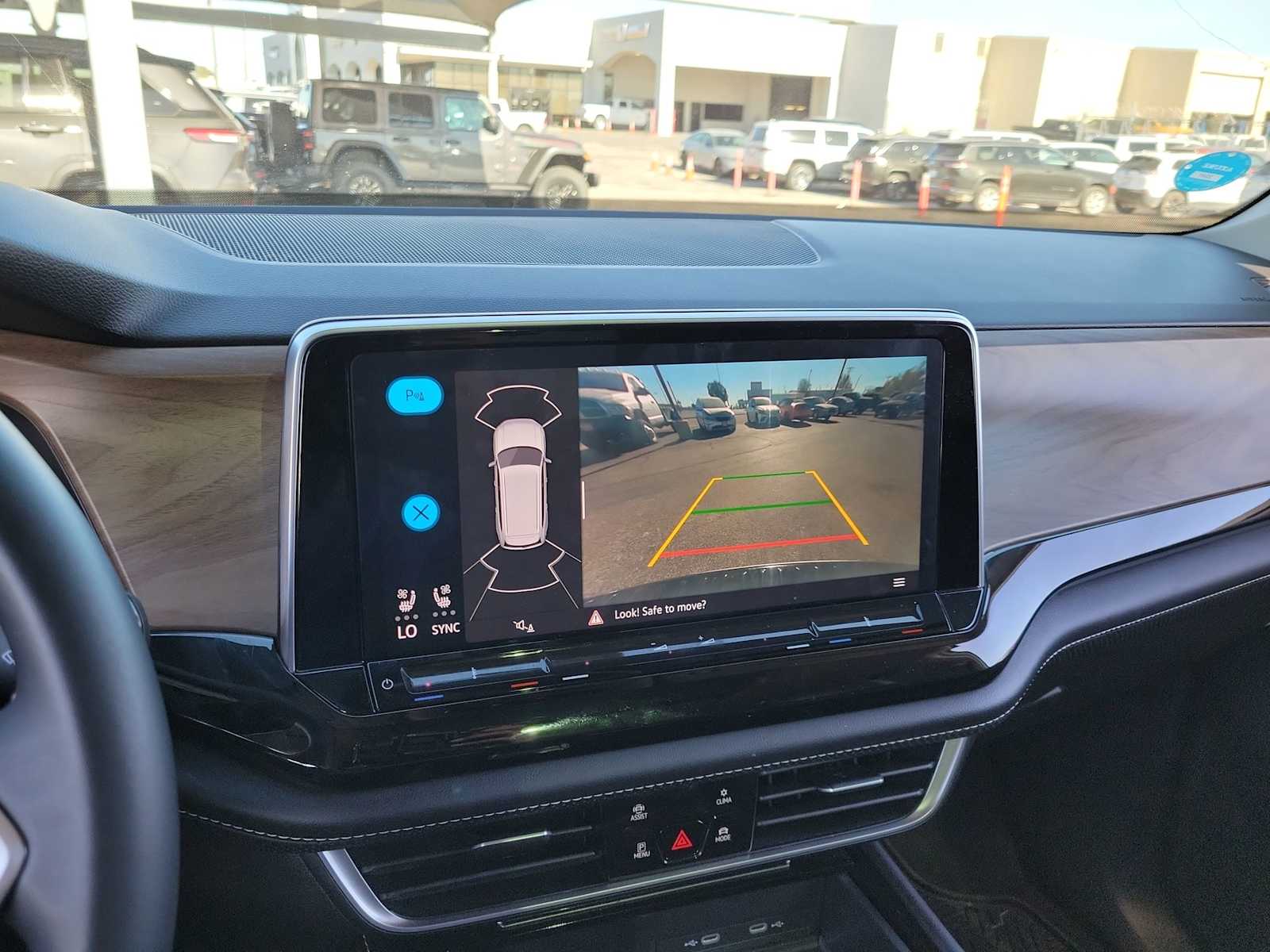 Thumbnail: 2024 Volkswagen Atlas - 20