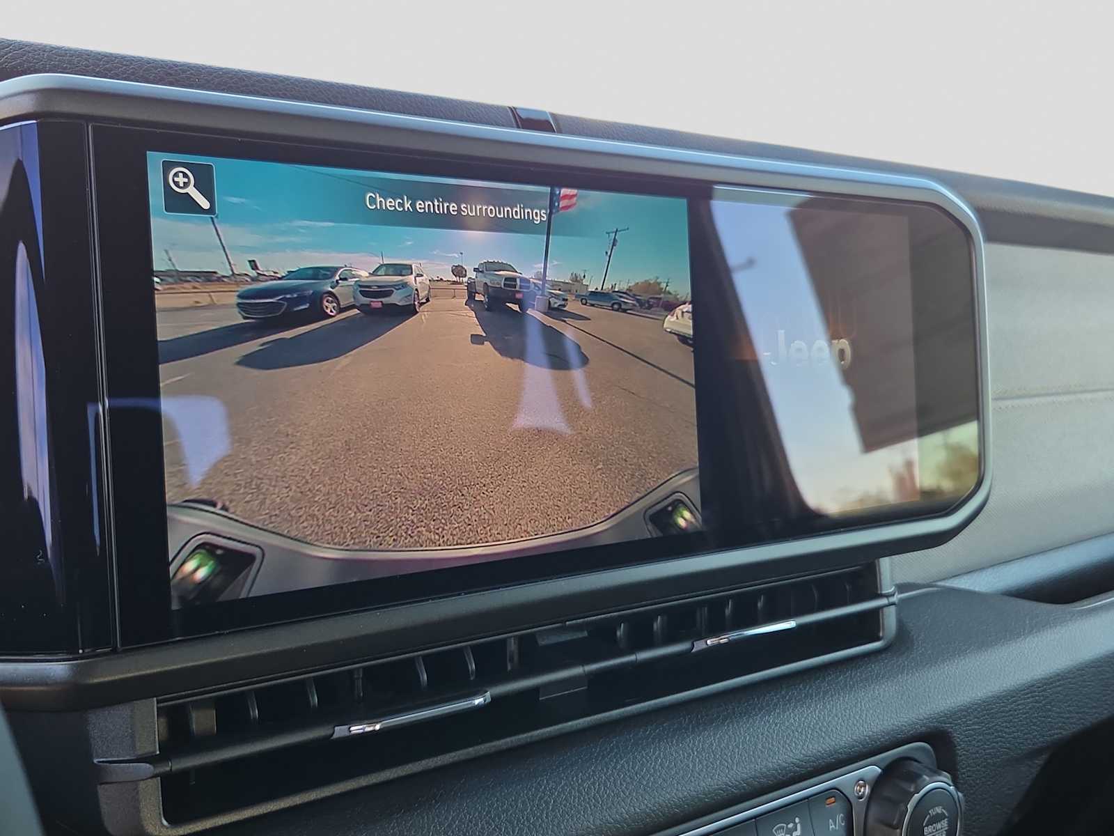 Thumbnail: 2026 Jeep Gladiator - 20