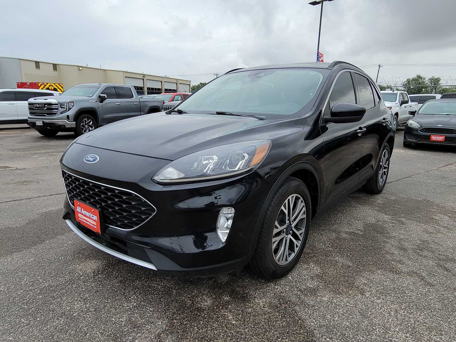Used 2020 Ford Escape SEL with VIN 1FMCU0H60LUC52950 for sale in Midland, TX