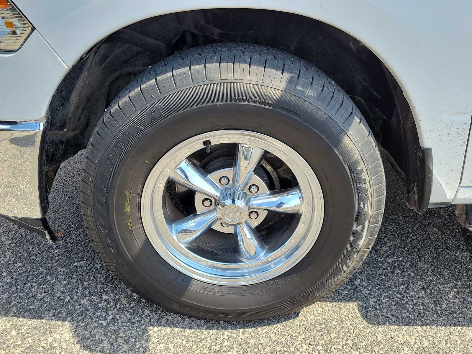 Thumbnail: 2019 RAM 1500 Classic - 8