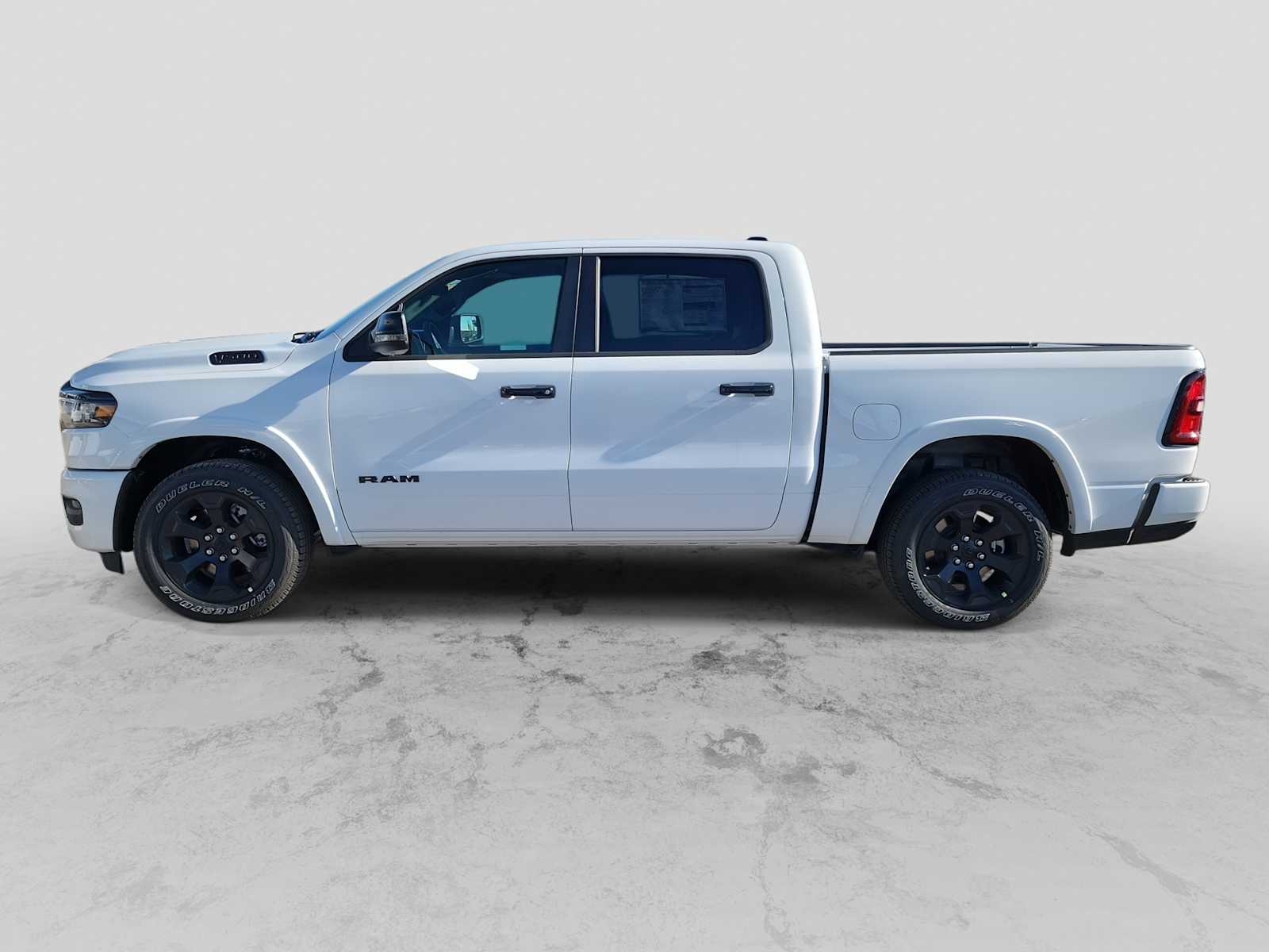 Thumbnail: 2026 RAM 1500 - 3