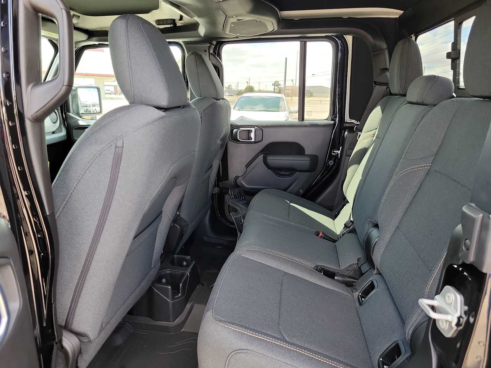 Thumbnail: 2025 Jeep Gladiator - 12