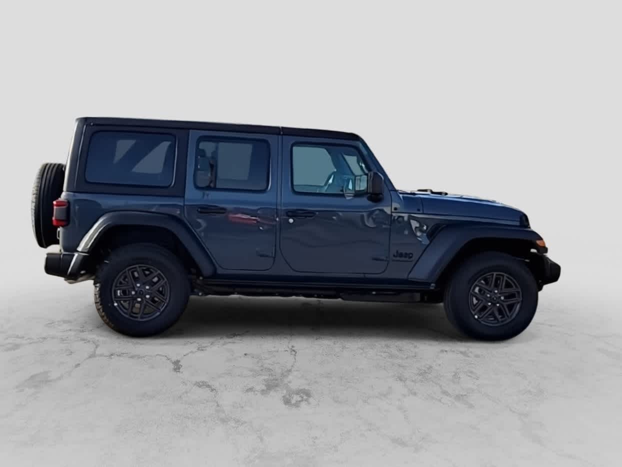 Thumbnail: 2026 Jeep Wrangler - 9