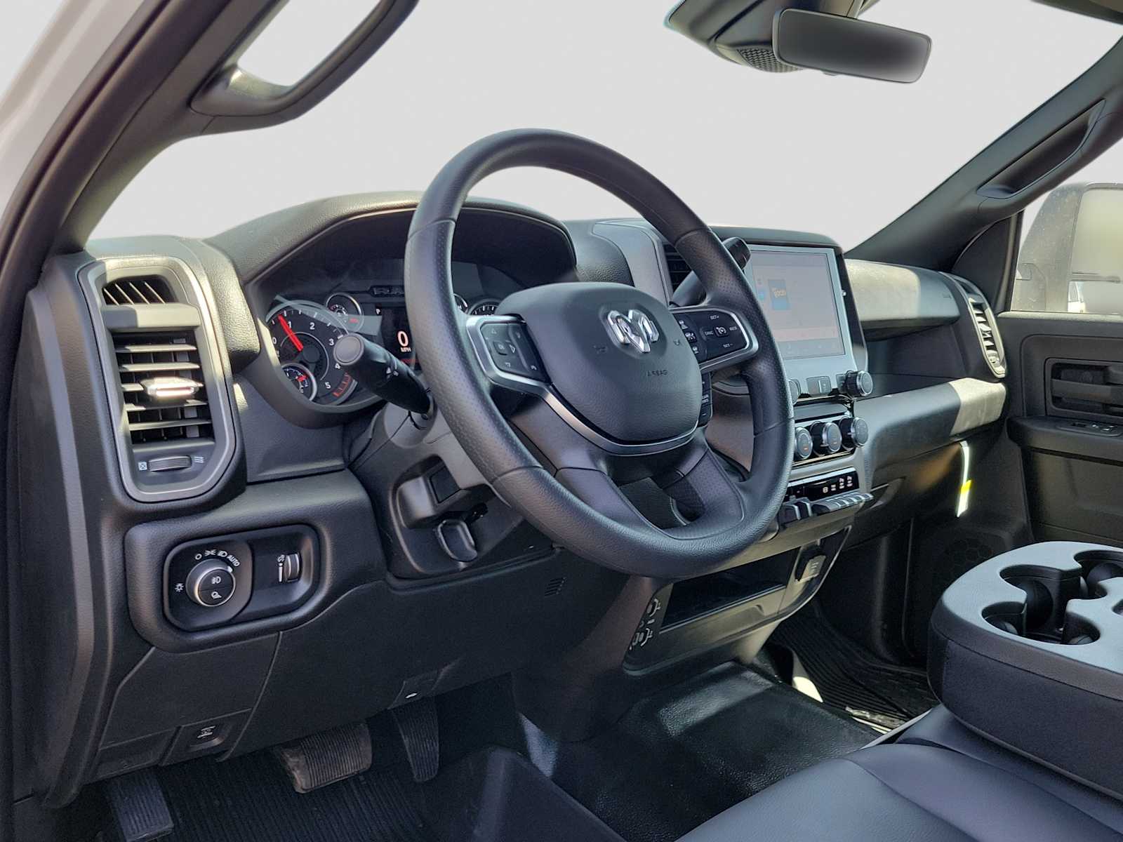 2025 RAM 2500 Tradesman - Photo 10