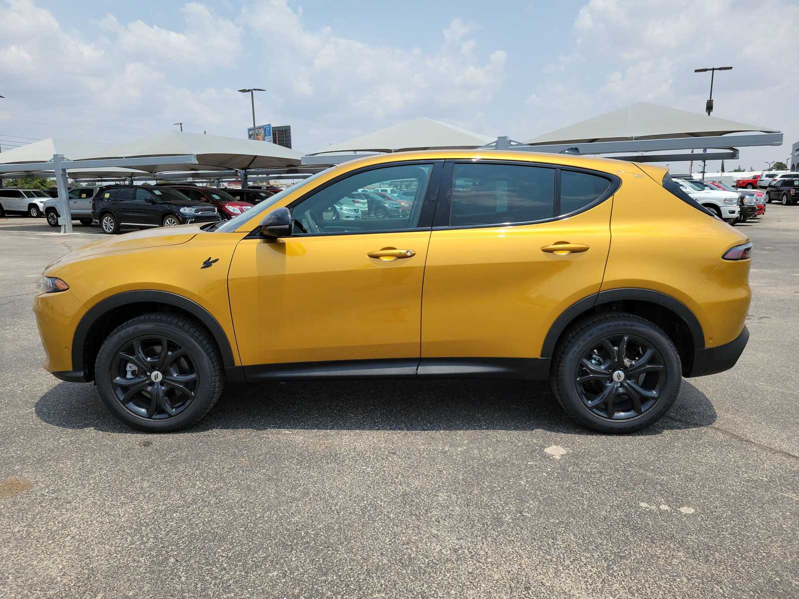Thumbnail: 2024 Dodge Hornet - 3