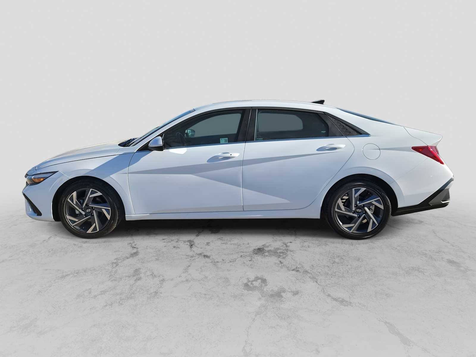 Thumbnail: 2025 Hyundai Elantra - 3