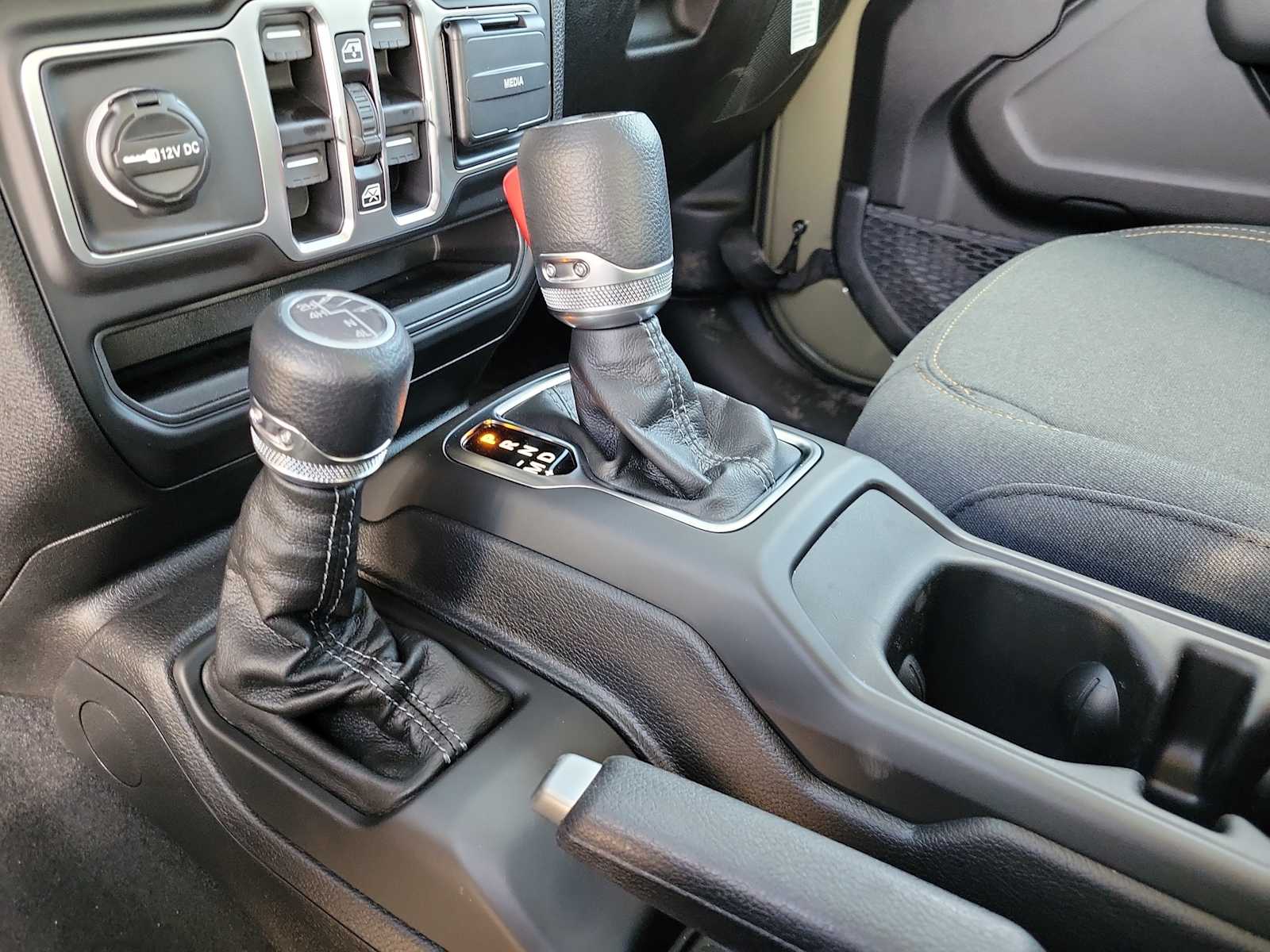 Thumbnail: 2026 Jeep Wrangler - 17