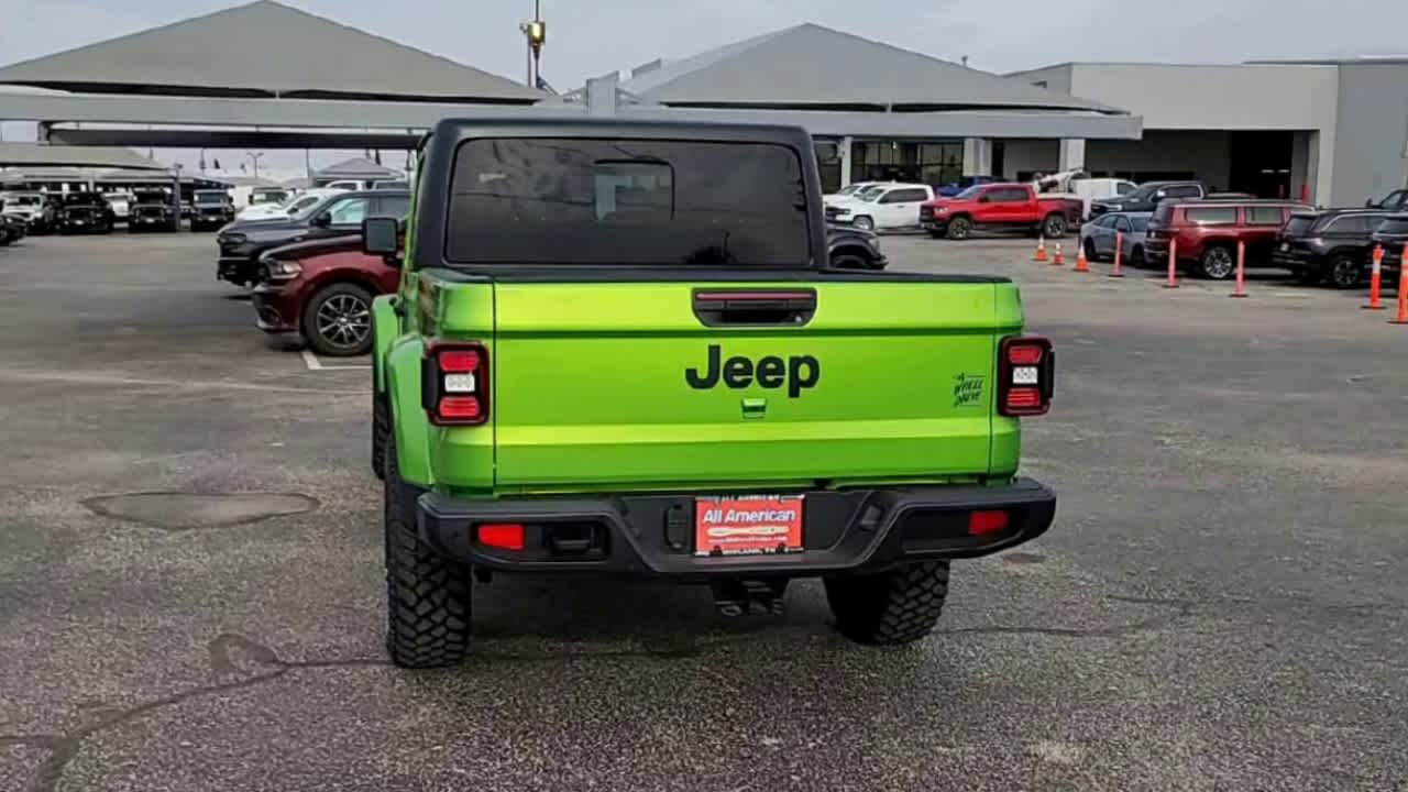 Thumbnail: 2026 Jeep Gladiator - 7