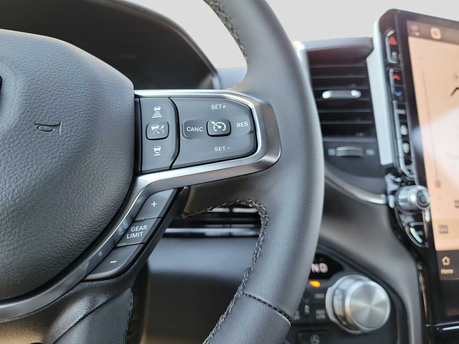 Thumbnail: 2026 RAM 1500 - 19